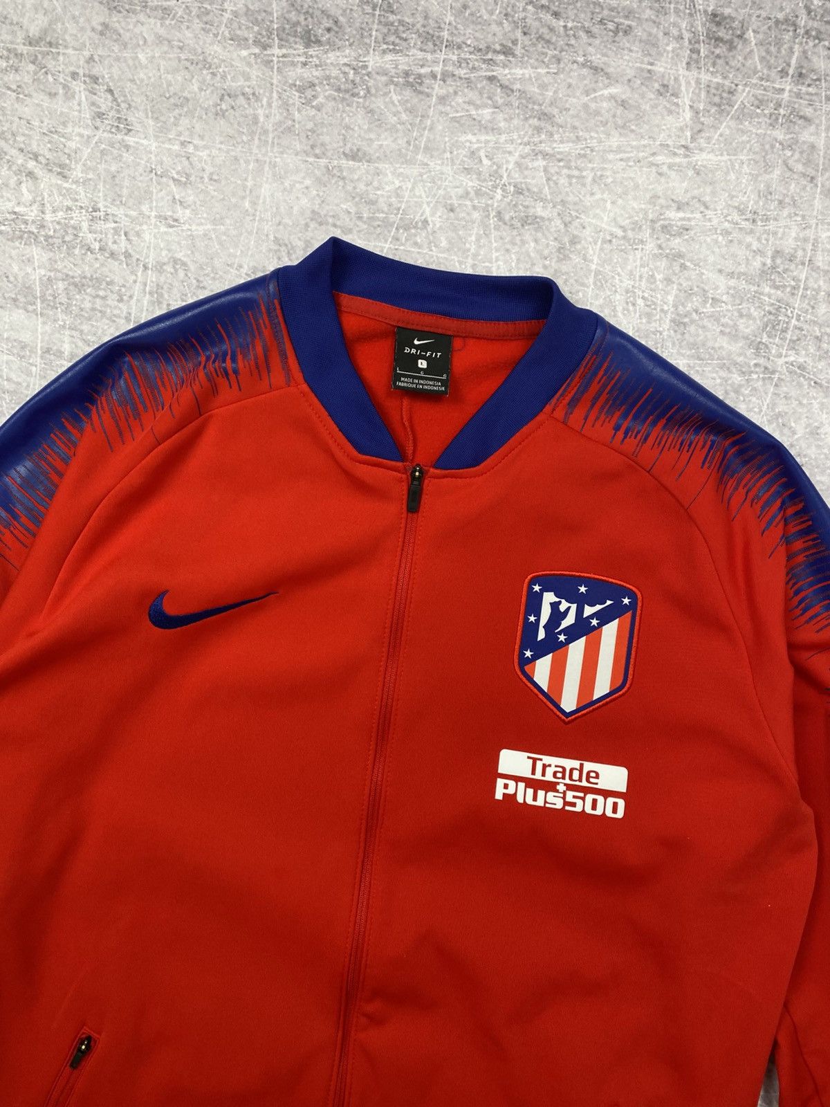 Nike Atletico Madrid red bomber by Nike Size US L / EU 52-54 / 3 - 2 Thumbnail