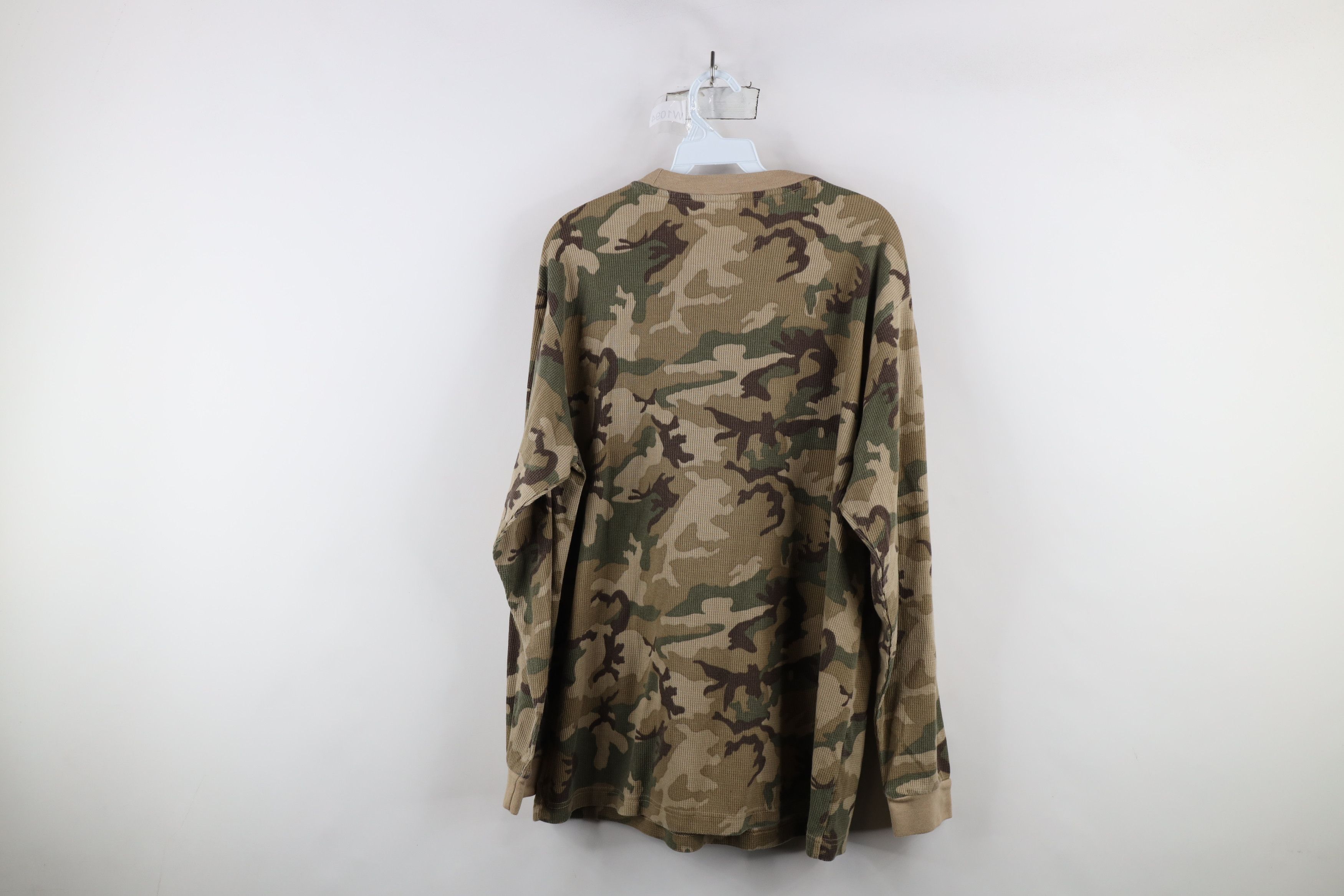Vintage Vintage 90s Streetwear Waffle Knit Camouflage T-Shirt Size US XL / EU 56 / 4 - 8 Thumbnail
