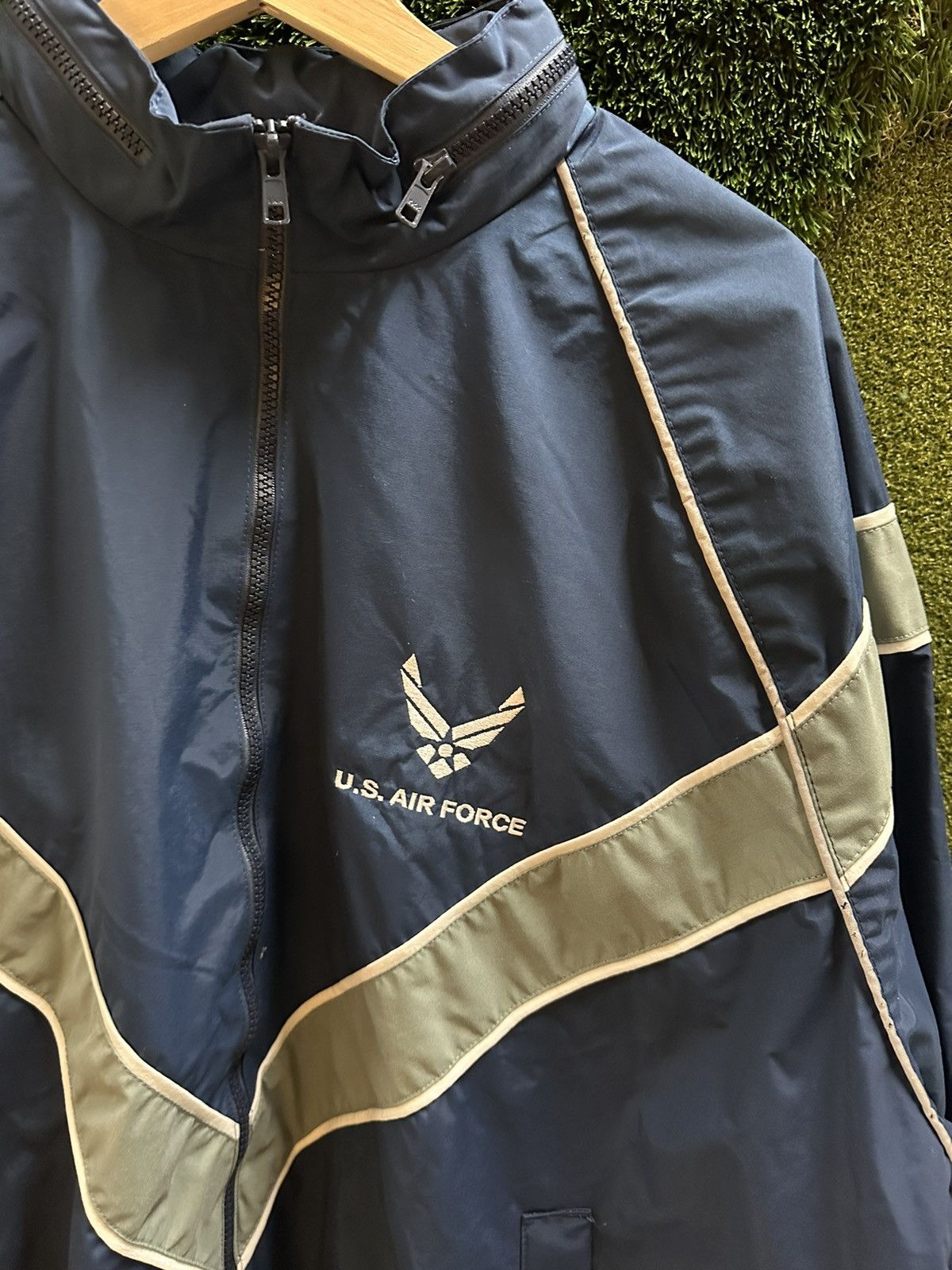 Vintage Vintage US Air Force Zip-up Jacket Size XL Size US XL / EU 56 / 4 - 4 Thumbnail