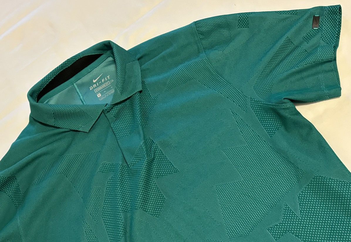 トップス Supreme NIKE jacquard polo Supreme Nike Jacquard Polo (FW18) - $124