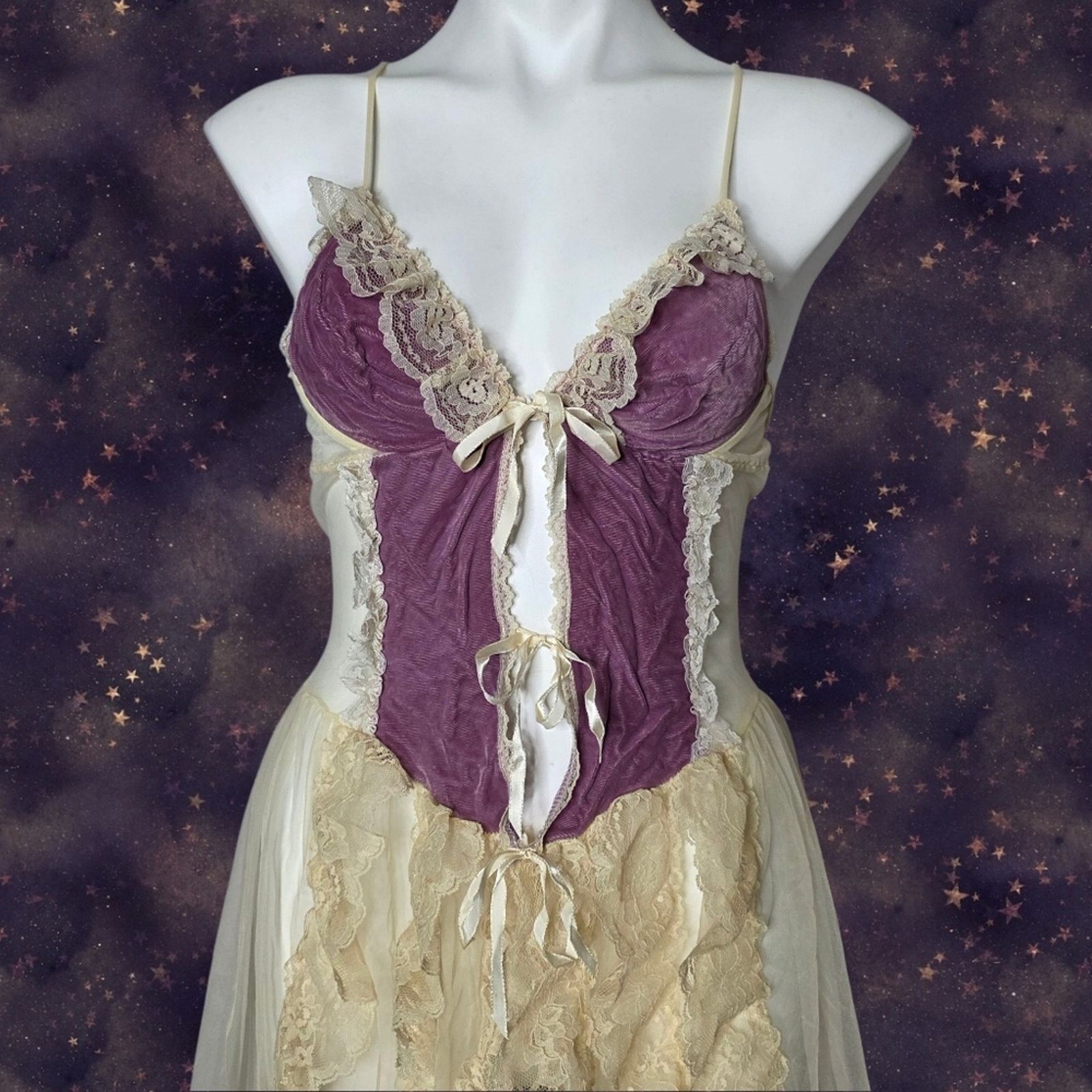 Vintage 70s Faris Treasure Purple Velvet & Lace Fairy Negligee Gown Size M / US 6-8 / IT 42-44 - 3 Thumbnail