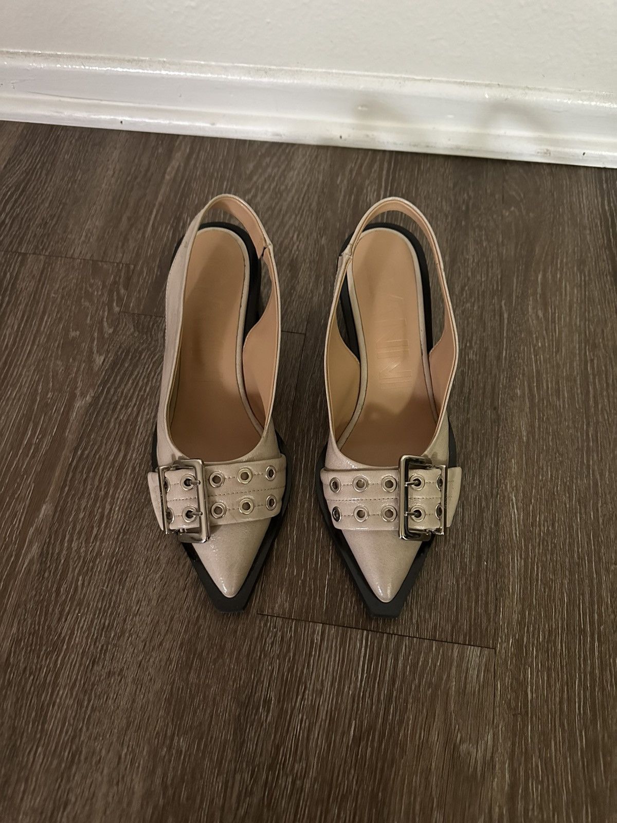 Ganni Ganni Tan Feminine Buckle Slingback Heel Size US 8 / IT 38 - 1 Thumbnail