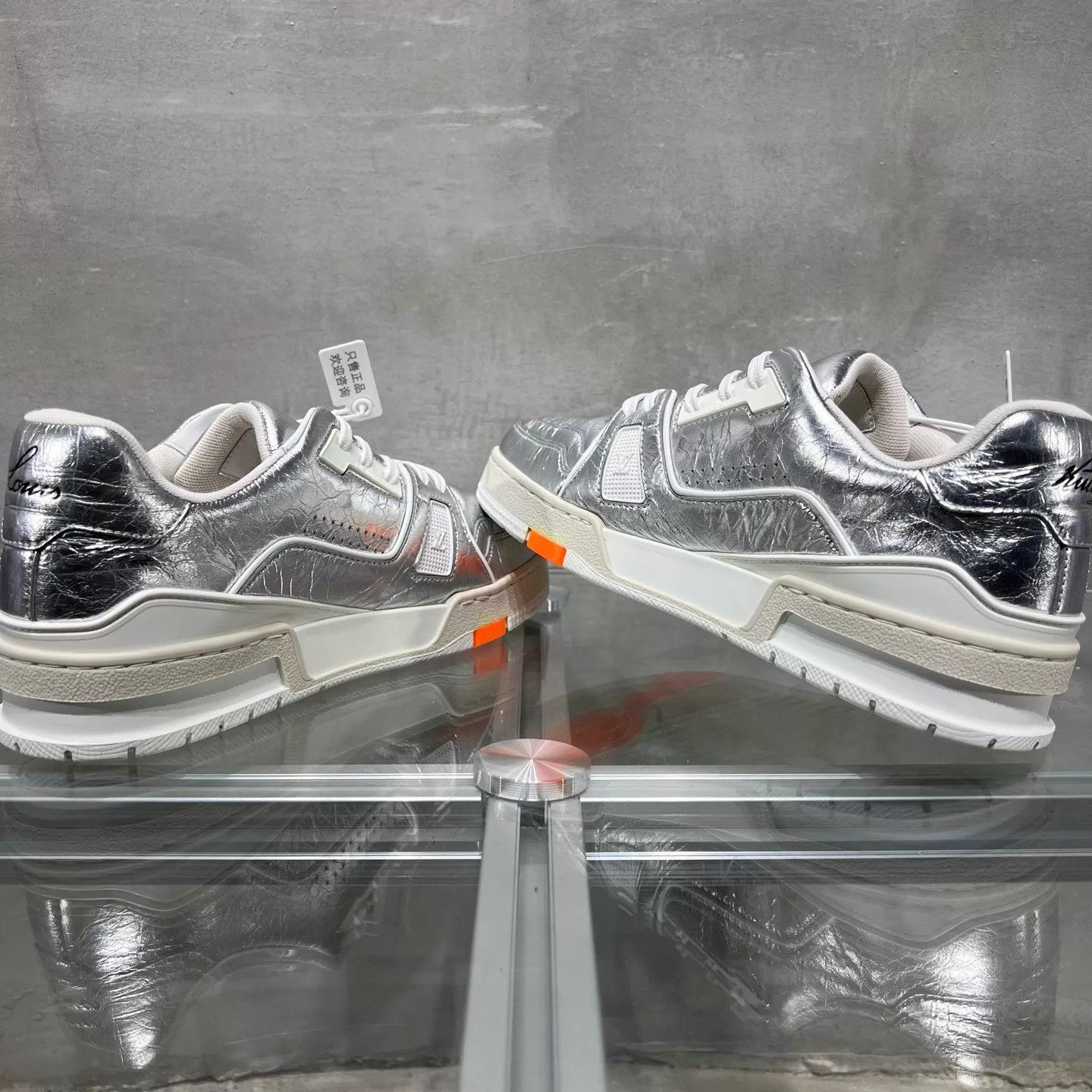 Louis Vuitton LV Trainer Silver Foil UK5.5 (39.5) YH25879 Size US 6.5 / EU 39-40 - 5 Thumbnail