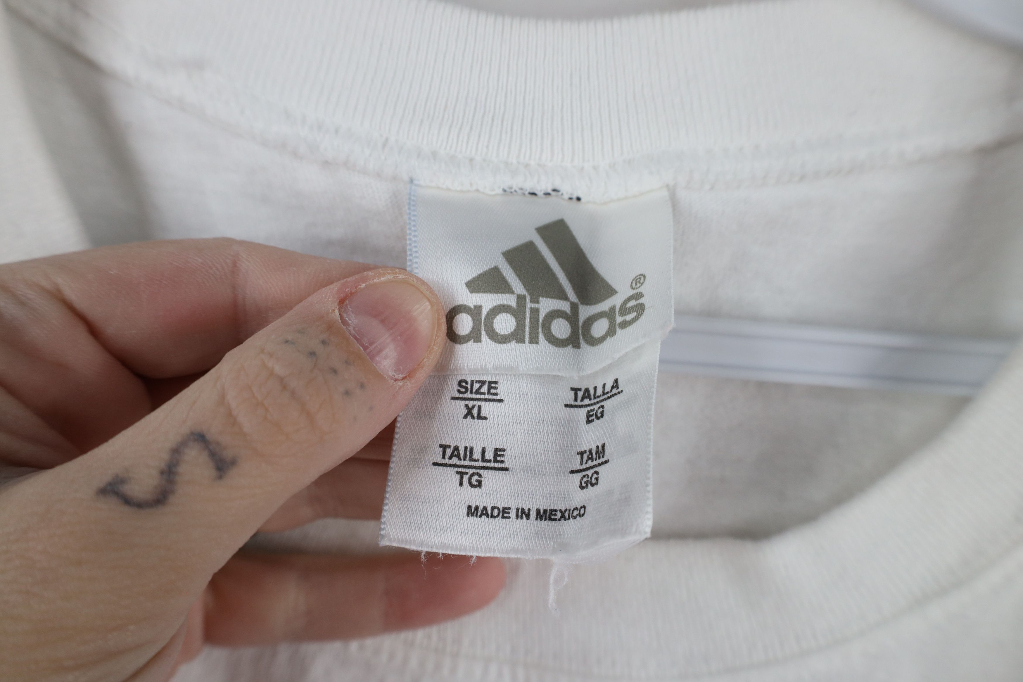 Adidas × Vintage Vintage Y2K 2004 Adidas Sleeveless Muscle T-Shirt Cotton Size US XL / EU 56 / 4 - 9 Thumbnail
