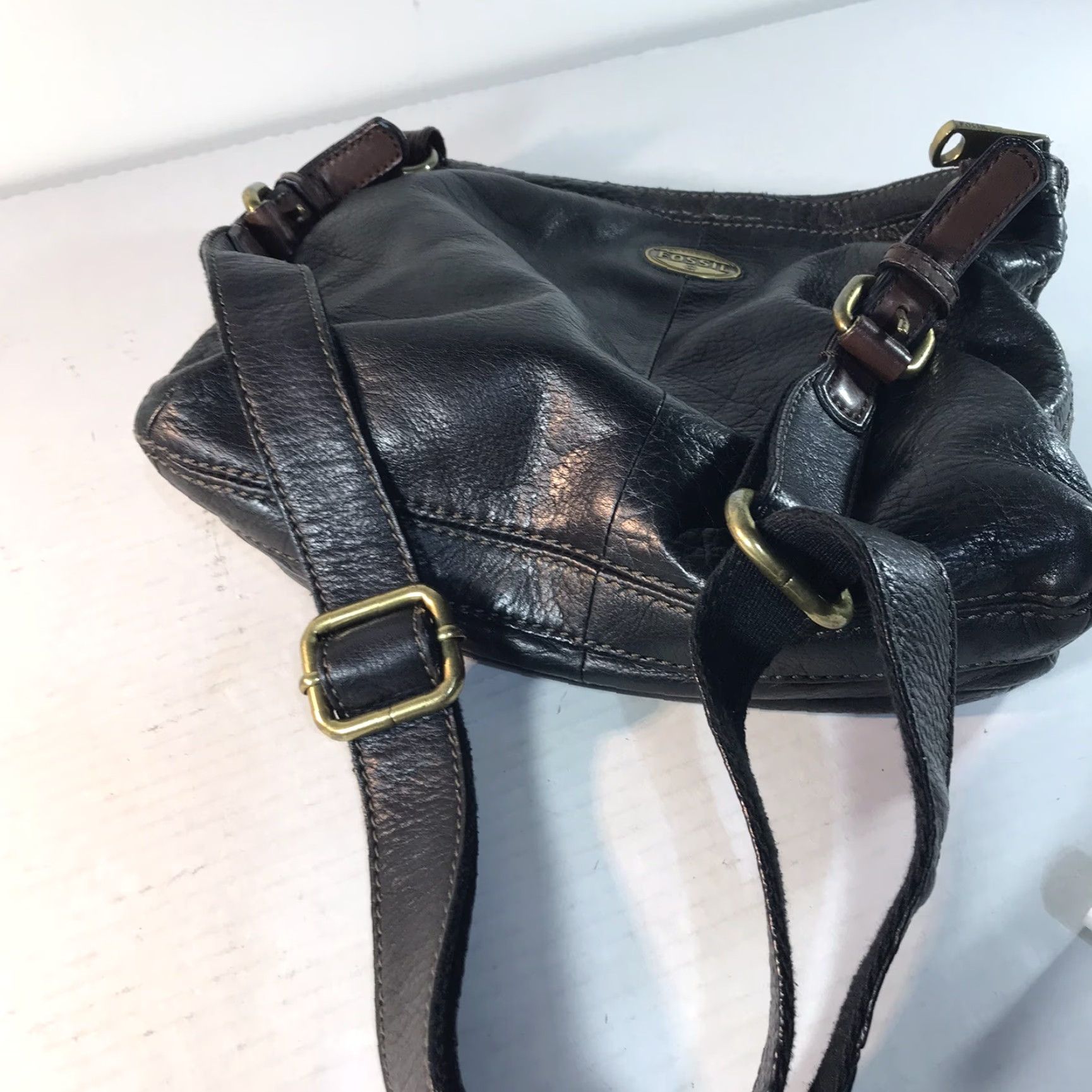 Fossil Fossil Crossbody Bag Women's Leather Medium Black Pockets Zipper Adjustable Strap 2000s Size ONE SIZE - 4 Thumbnail