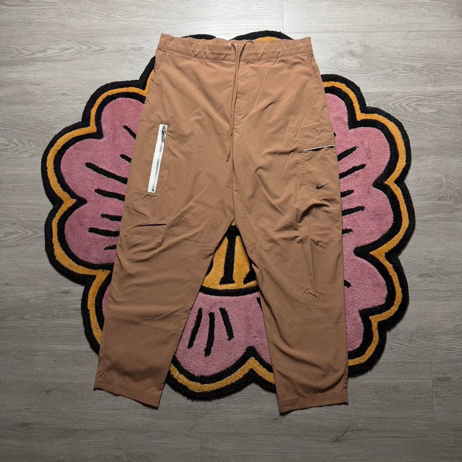 Nike Nike Sportswear Style Essentials Utility Pants Size 34 Brown Size US 34 / EU 50 - 1 Thumbnail