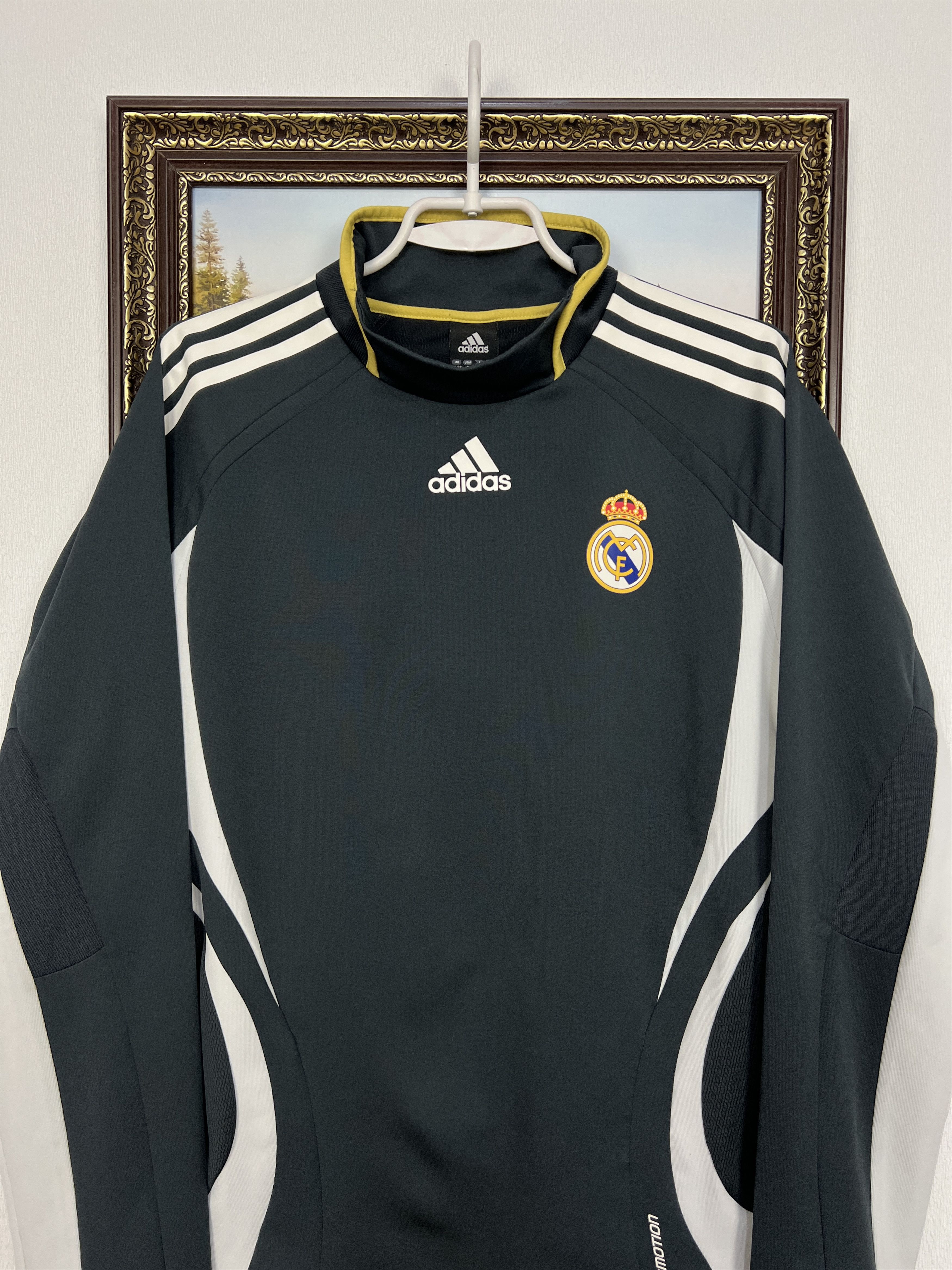 Adidas Vintage Adidas Real Madrid Football Sweatshirt Train Size US S / EU 44-46 / 1 - 2 Thumbnail