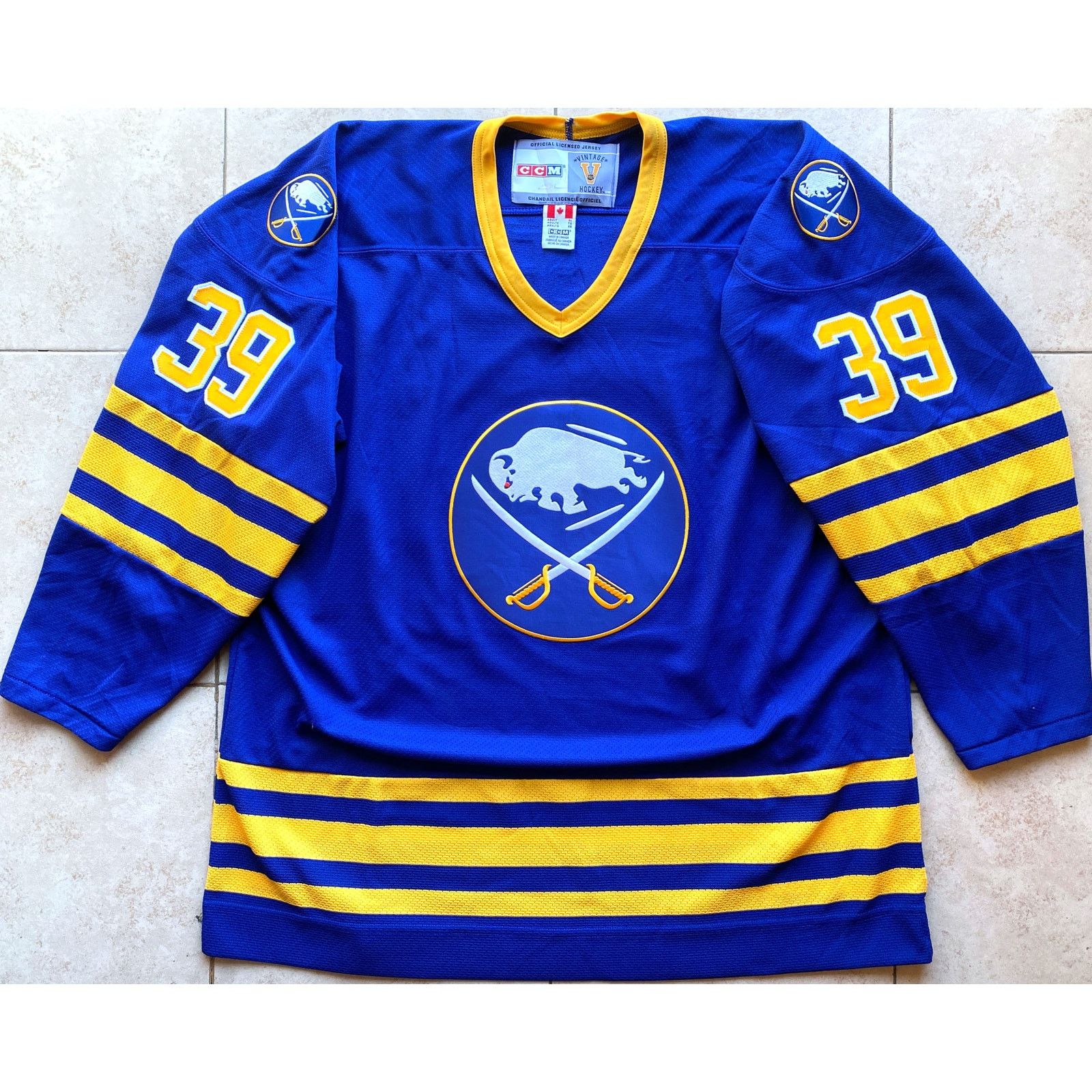 Ccm × NHL HASEK Buffalo Sabres CCM Vintage jersey XL blue sword NHL Size US XL / EU 56 / 4 - 3 Thumbnail