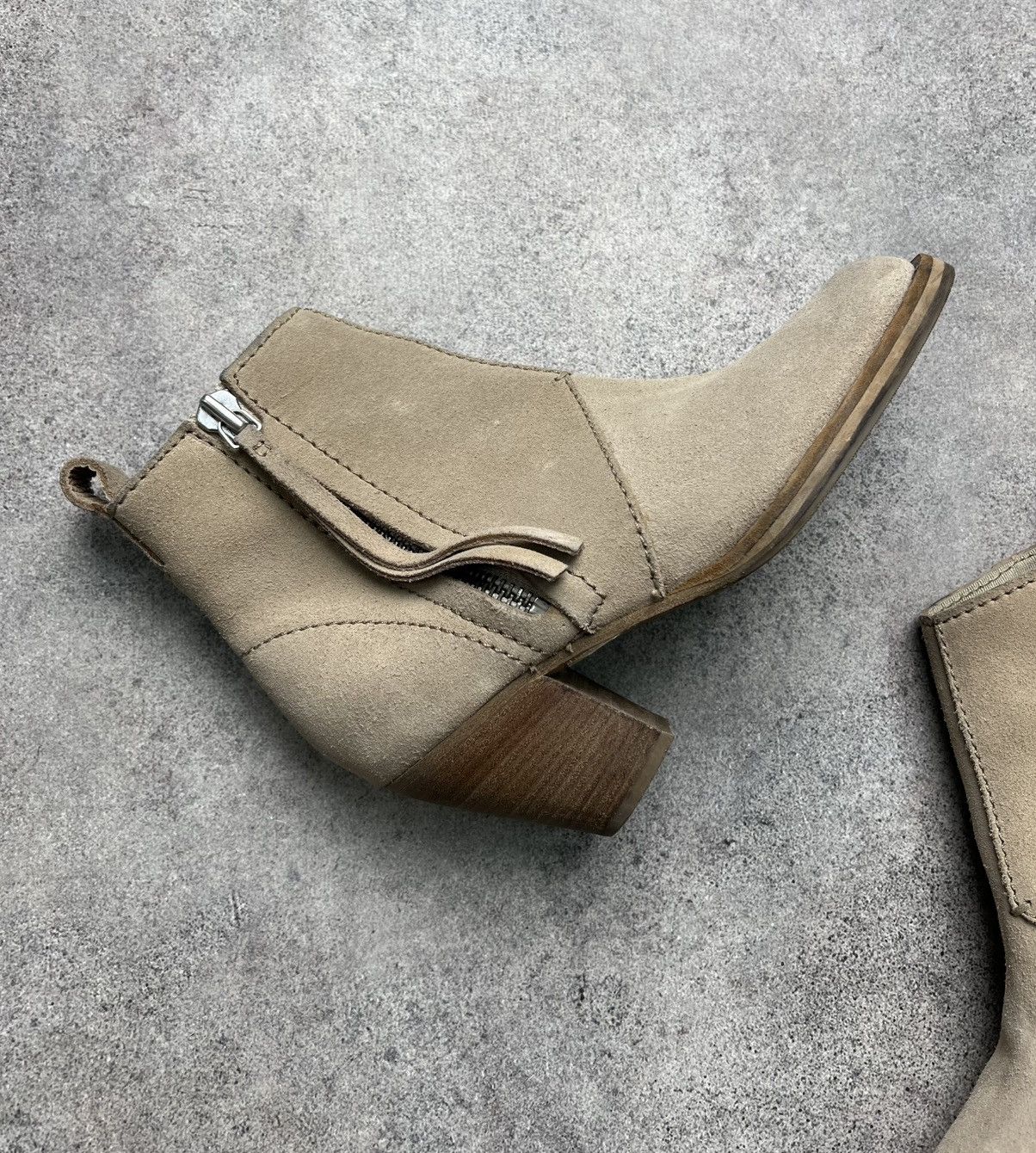 Acne Studios Acne Studios platform heels suede boots Size US 8 / IT 38 - 4 Thumbnail