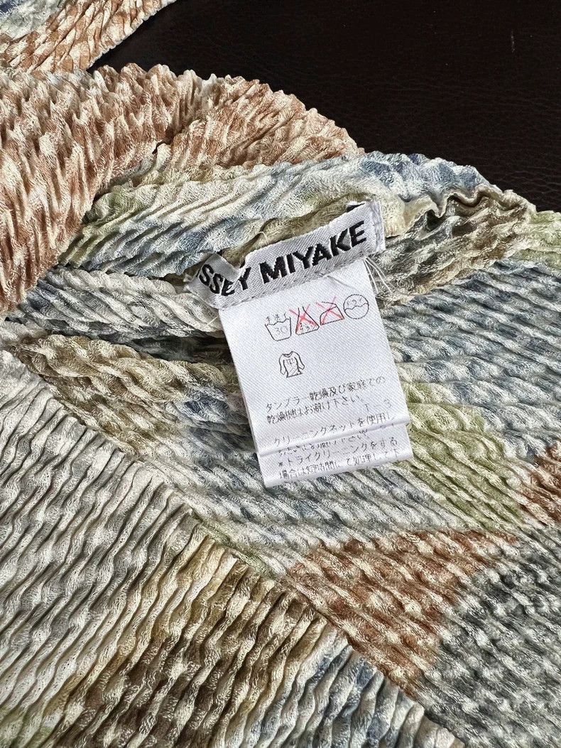 Issey Miyake issey miyake Oil painting pleated short sleeves 2506-Nextar Size L / US 10 / IT 46 - 4 Thumbnail