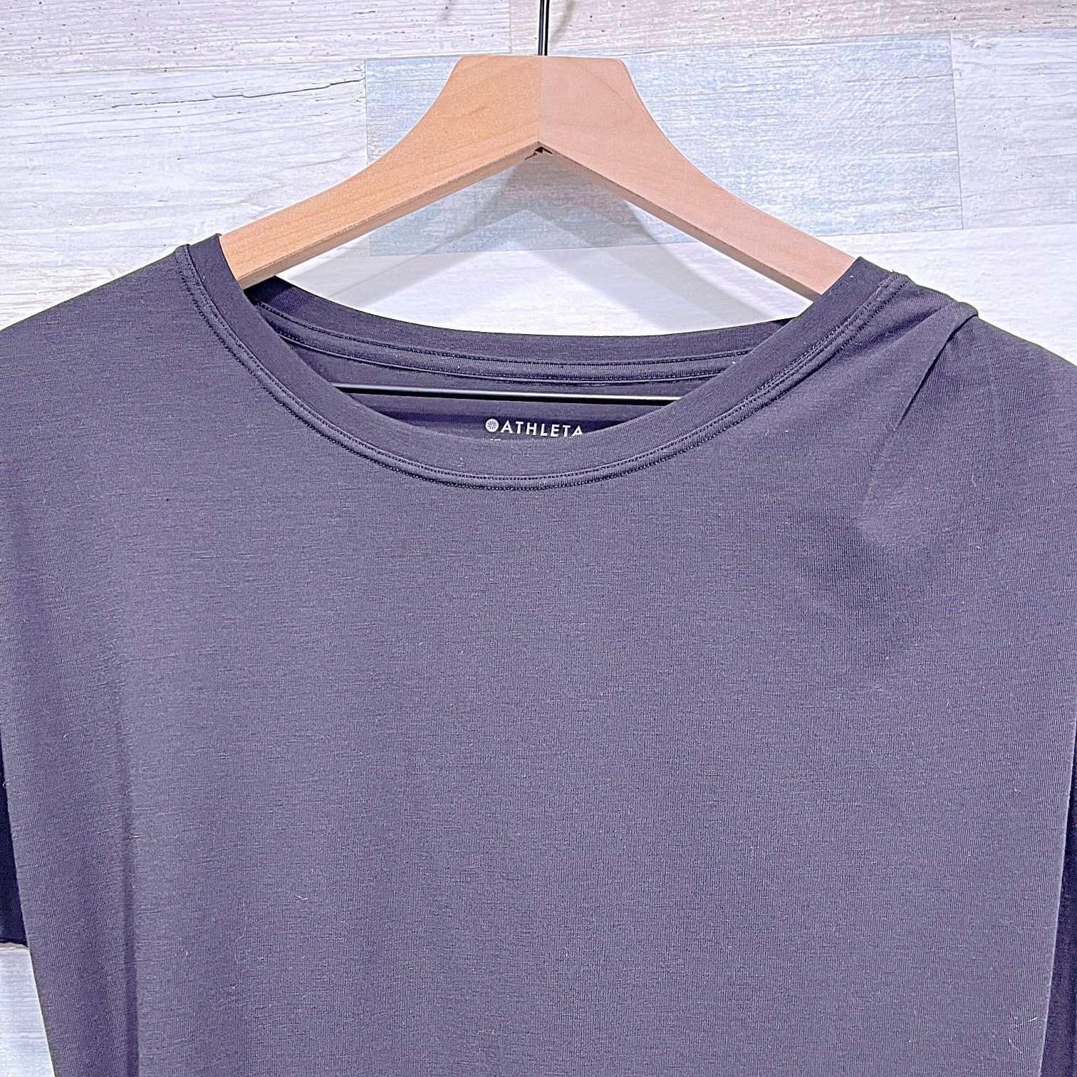 Athleta Athleta Essence Pleated Tee Black Womens Medium Size M / US 6-8 / IT 42-44 - 2 Thumbnail