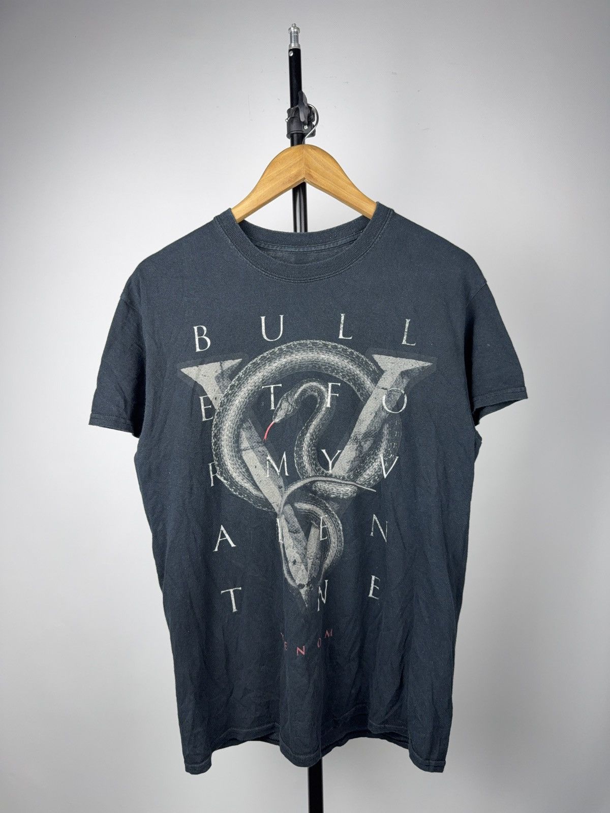 Vintage 00s Bullet For My Valentine Venom 2015 Metalcore Band Tee Size US M / EU 48-50 / 2 - 1 Thumbnail