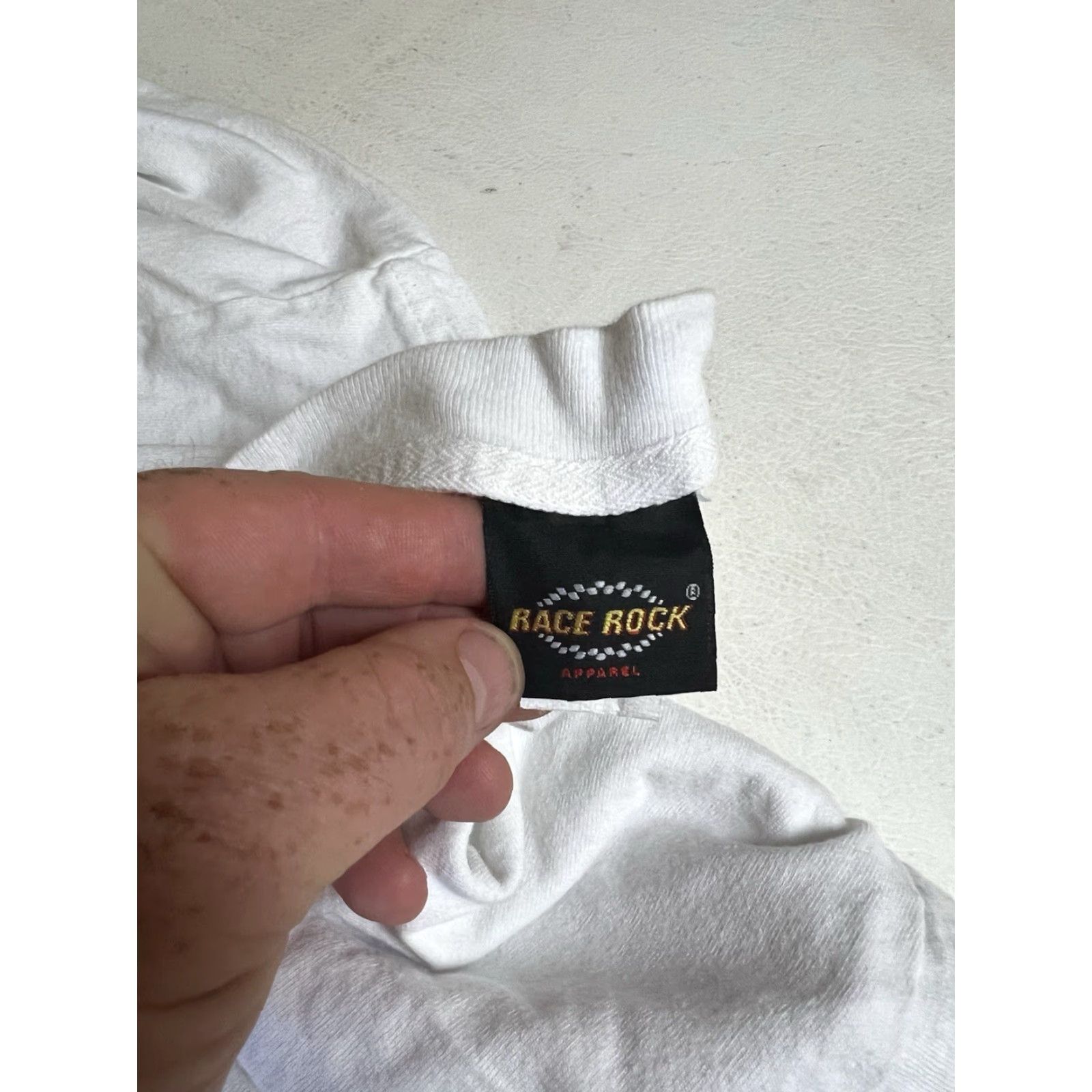 NASCAR VINTAGE Race Rock Apparel T-Shirt Men's Large White 90s Rock NASCAR Shirt Size US L / EU 52-54 / 3 - 5 Thumbnail