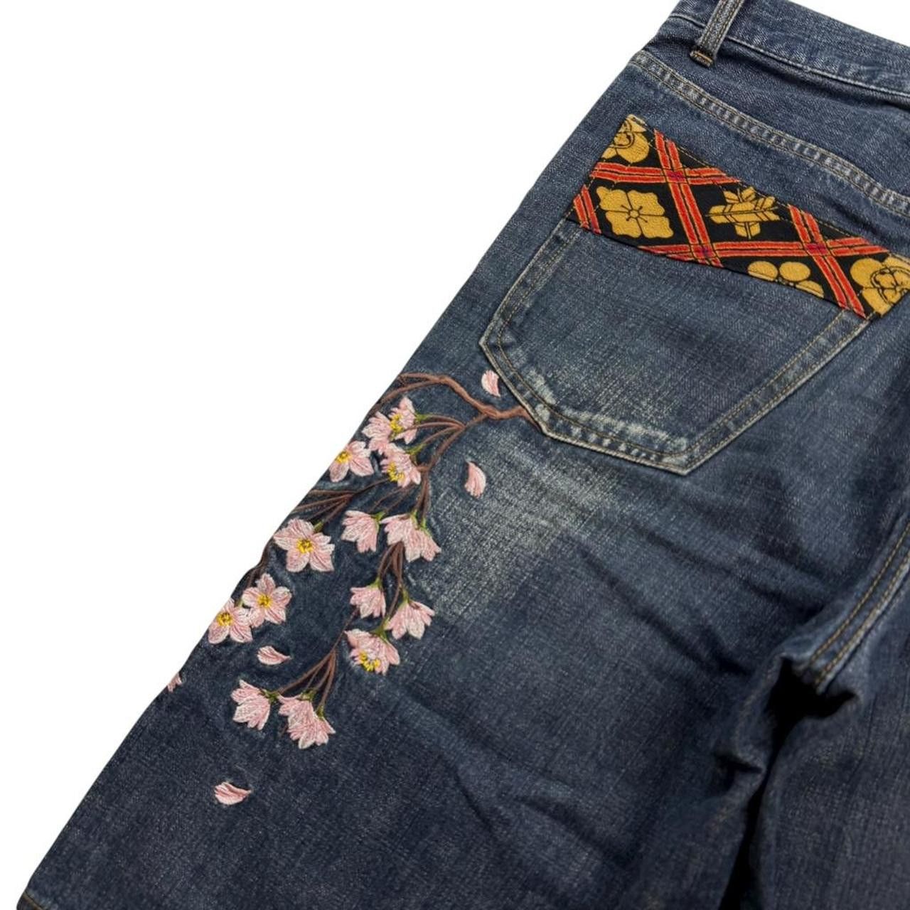 Karakuri Tamashii Karakuri Tamashii Embroidered Floral Japanese Shorts - W 34 Size US 34 / EU 50 - 5 Thumbnail