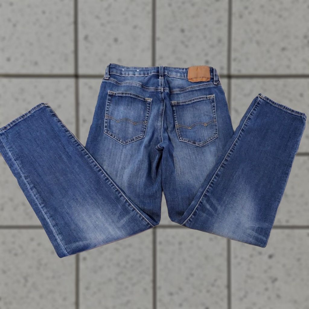 American Eagle Outfitters VINTAGE American Eagle Outfitters Jeans 30x32 Straight Classic Denim Jeans Men Blue 30 32 Regular Waist Inseam 30 32 Mens Straight Jeans Size US 30 / EU 46 - 1 Thumbnail