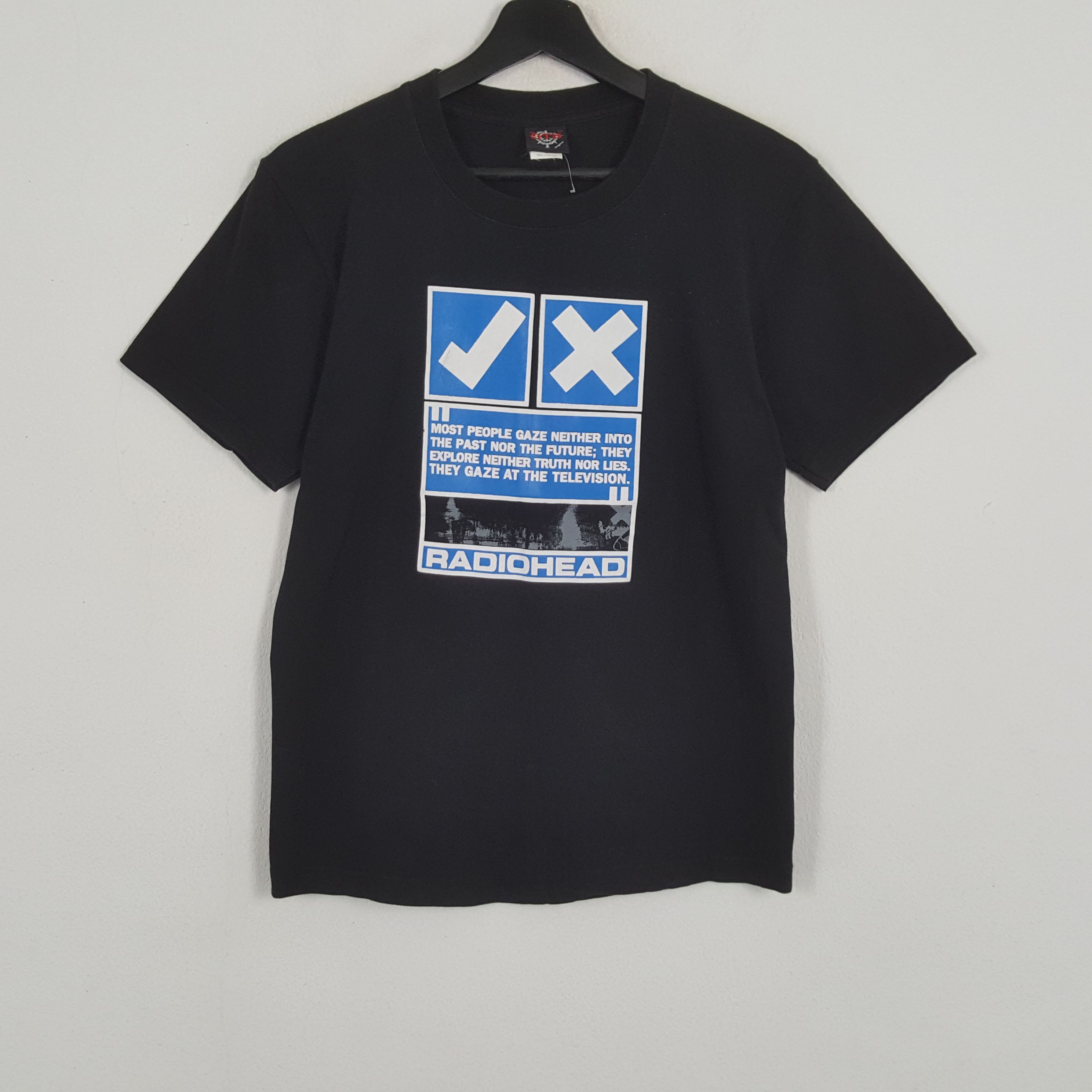 Band Tees × Vintage RADIOHEAD Rock Band Music Tshirt Size US S / EU 44-46 / 1 - 1 Thumbnail