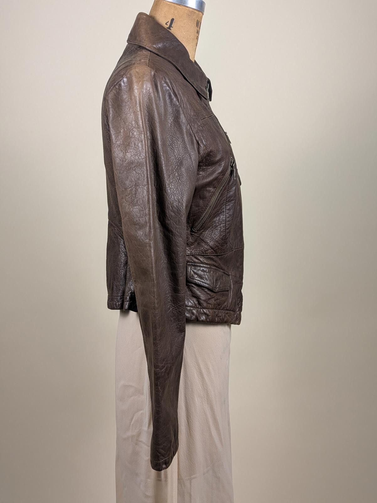 Banana Republic incredible distressed brown leather jacket Size S / US 4 / IT 40 - 5 Thumbnail