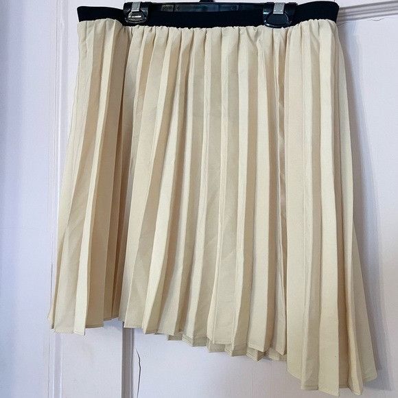 Other Willow & Clay Pleated Mini Skirt Size L NWT Size 32" / US 10 / IT 46 - 2 Thumbnail