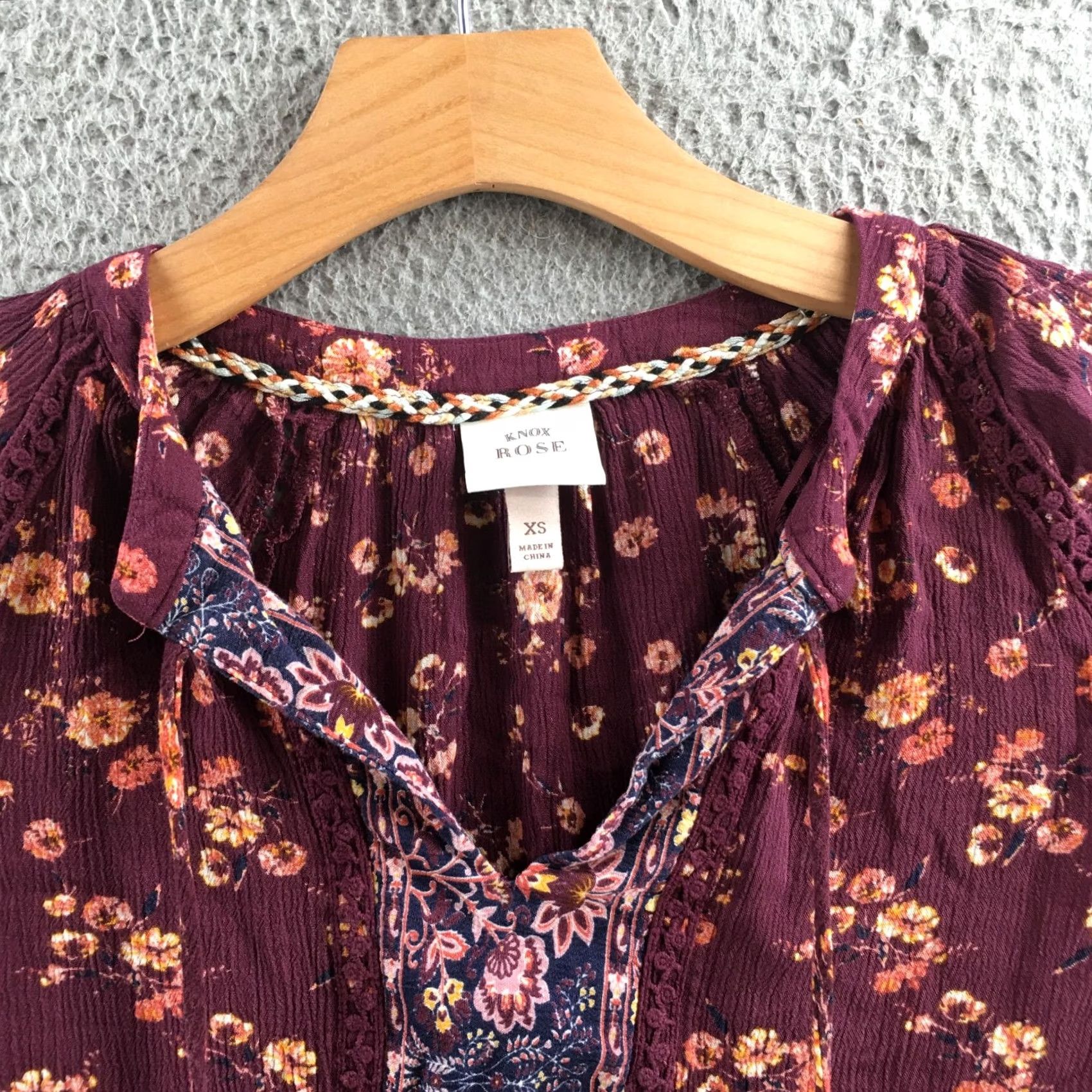 Vintage Knox Rose Tops Womens XS Maroon Floral Front-Tie Longsleeve Boho Blouse Casual Shirt Womens XS Maroon Floral Front-Tie Long Sleeve Blouse Knit Blouse Size XS / US 0-2 / IT 36-38 - 3 Thumbnail