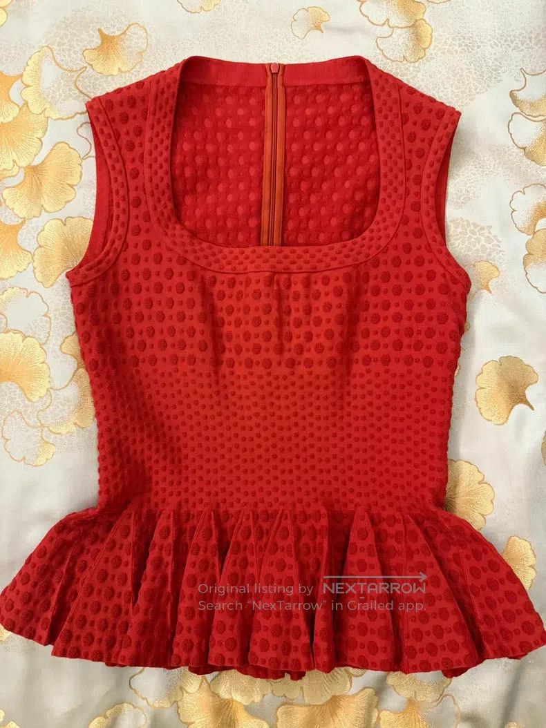 Alaia Alaia Red Knit Two-Piece Set, Top + Skirt Size S / US 4 / IT 40 - 1 Thumbnail