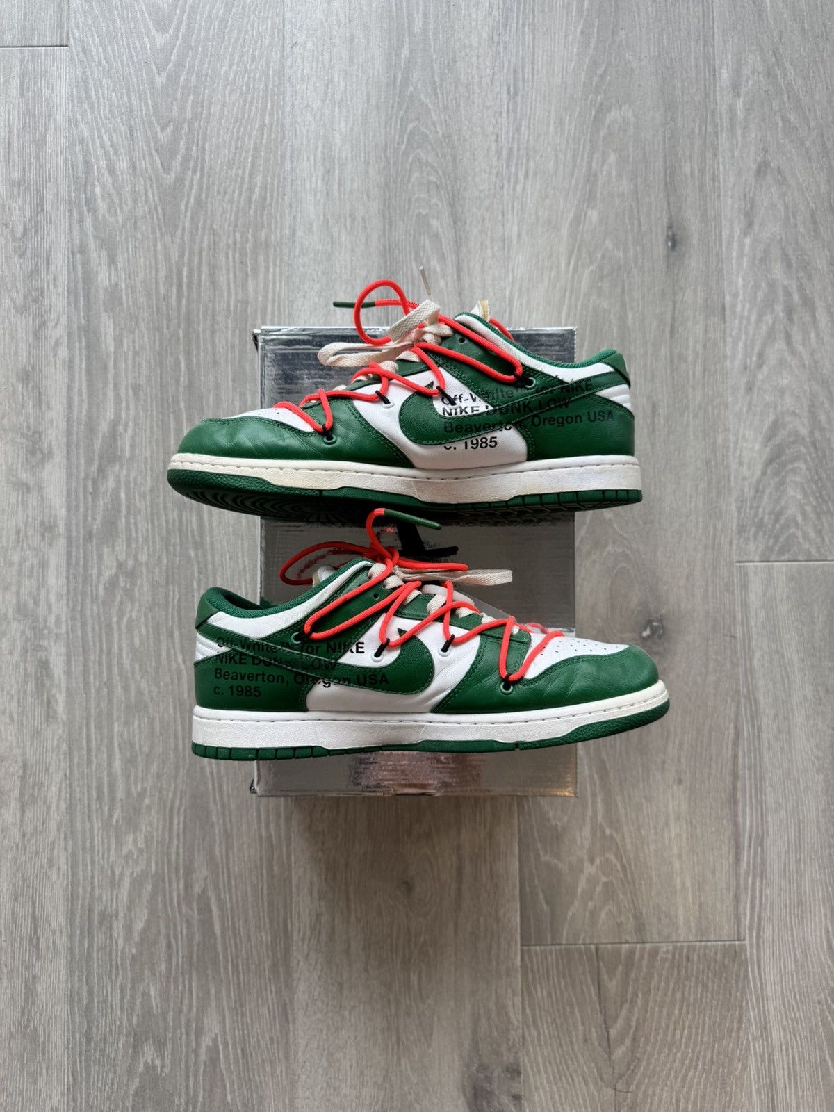 Nike × Off-White Nike Off-White Pine Green Dunk Low Size US 11 / EU 44 - 2 Thumbnail