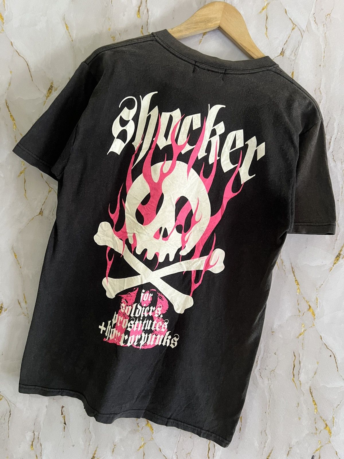Japanese Brand 💀 SHOCKER “COFFIN SKULL” TEE – DEADLY JAPAN STREETWEAR 💀 Size US M / EU 48-50 / 2 - 6 Thumbnail