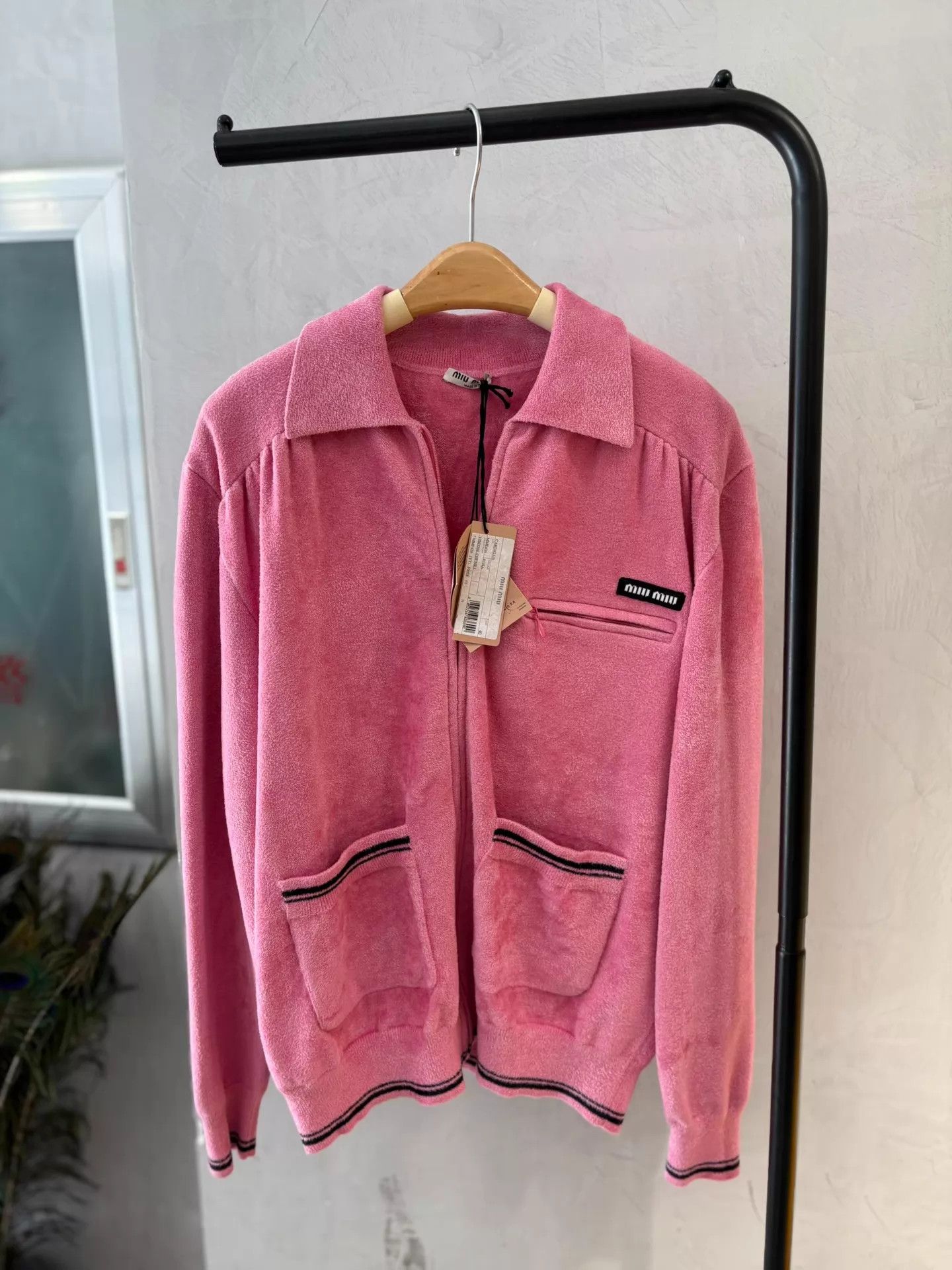 Miu Miu Miu Miu Pink Velvet Shirt-Style Casual Jacket 40 Size S / US 4 / IT 40 - 1 Thumbnail
