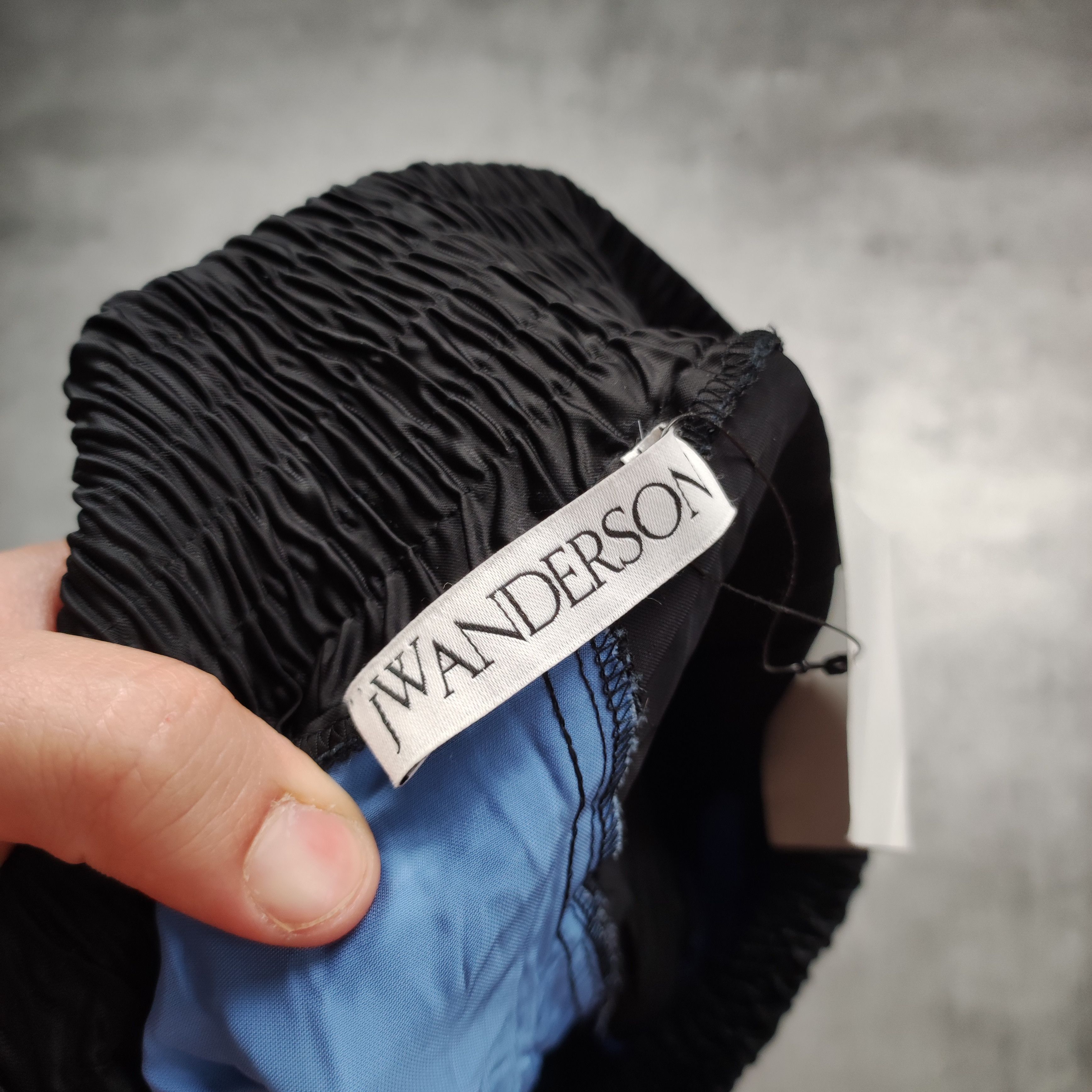 JW Anderson 1/1 JW Anderson Runway PPS 18/08/21 Sample Shorts Size 27" / US 4 / IT 40 - 6 Thumbnail