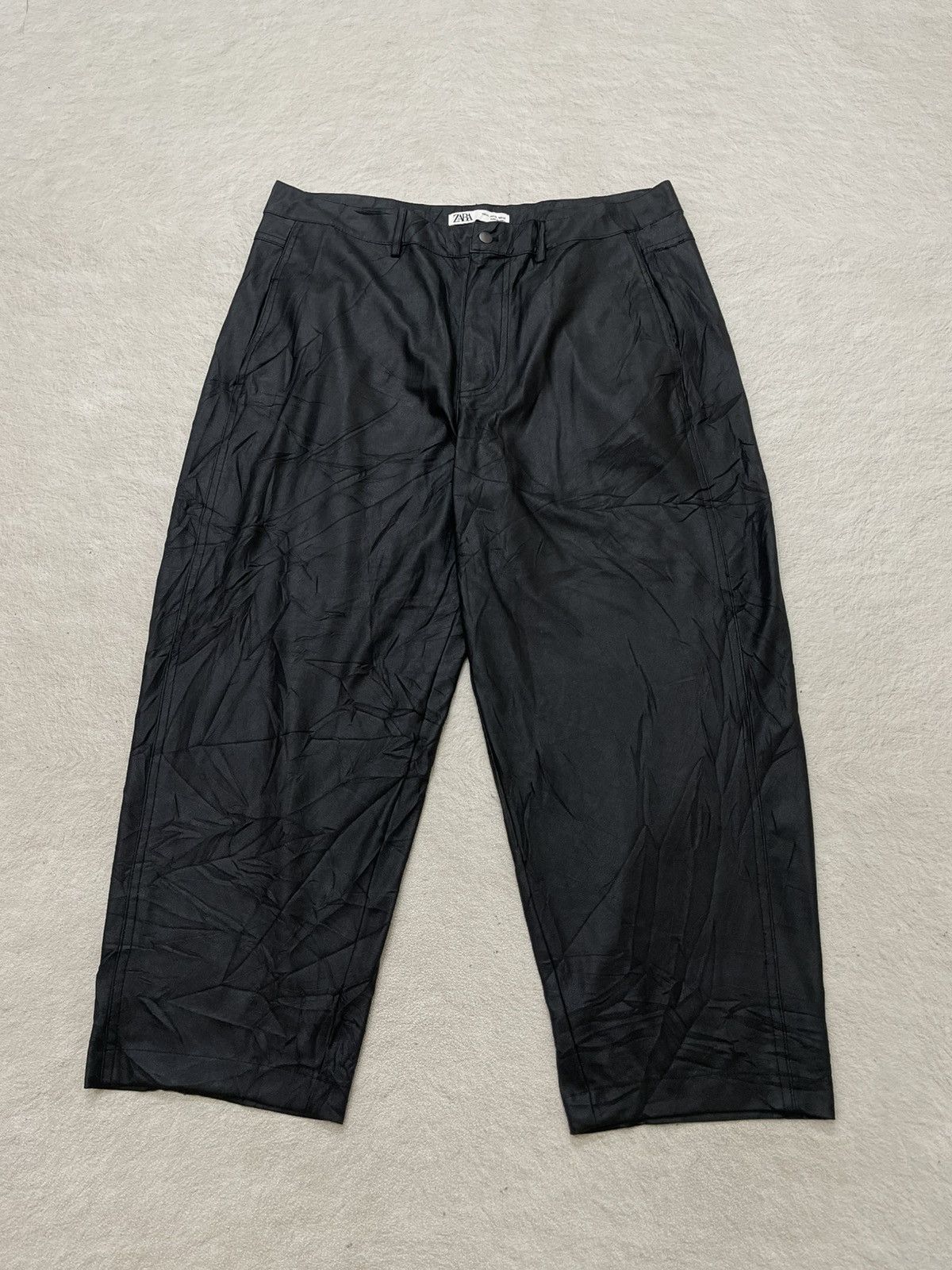 Japanese Brand 2000s Zara Black Pleated Trousers – Relaxed Fit Japanese Y2K Size US 36 / EU 52 - 1 Thumbnail