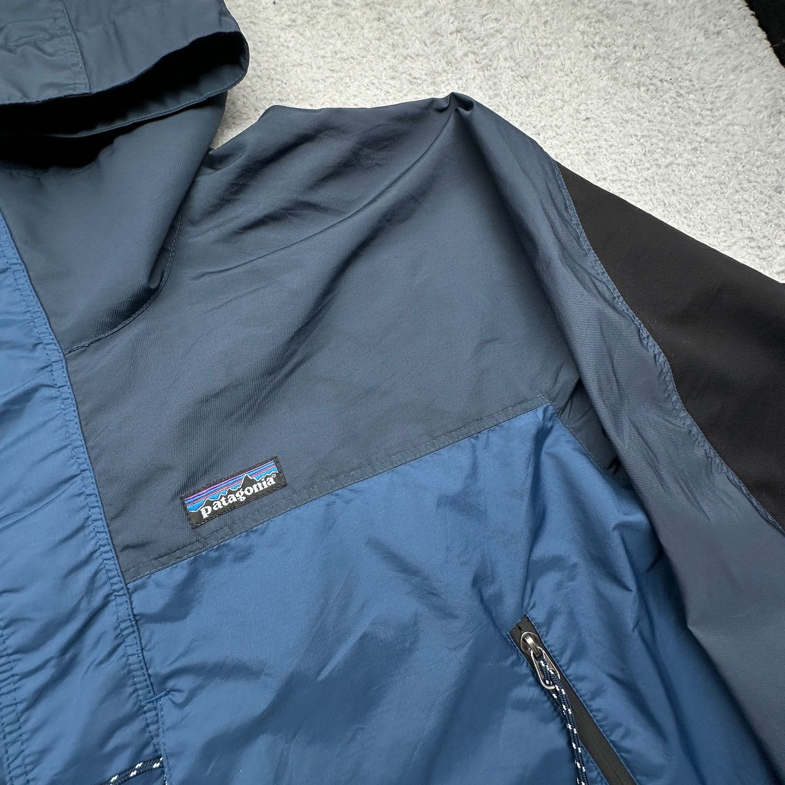 Patagonia Vintage Patagonia Essenshell 83661 Jacket Large Polyester Size US L / EU 52-54 / 3 - 12 Thumbnail
