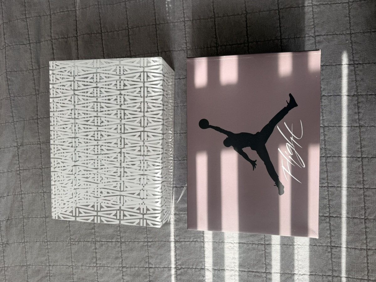 A Ma Maniere × Jordan Brand Jordan 4 x A Ma Maniére Size US 9 / EU 42 - 10 Thumbnail