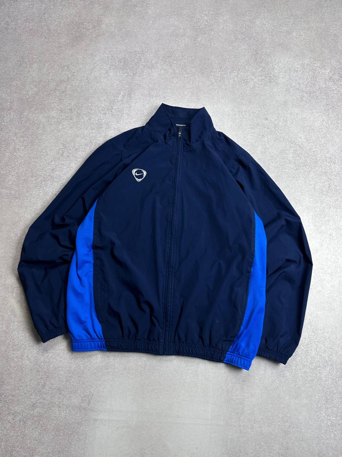 Nike Vintage Nike Tn Skepta Y2K Nylon Track Jacket L Size US L / EU 52-54 / 3 - 2 Thumbnail