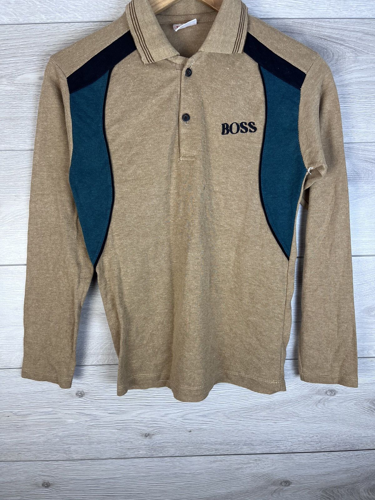 Hugo Boss Vintage men’s long sleeve Hugo Boss classic size S 1990s Size US S / EU 44-46 / 1 - 5 Thumbnail