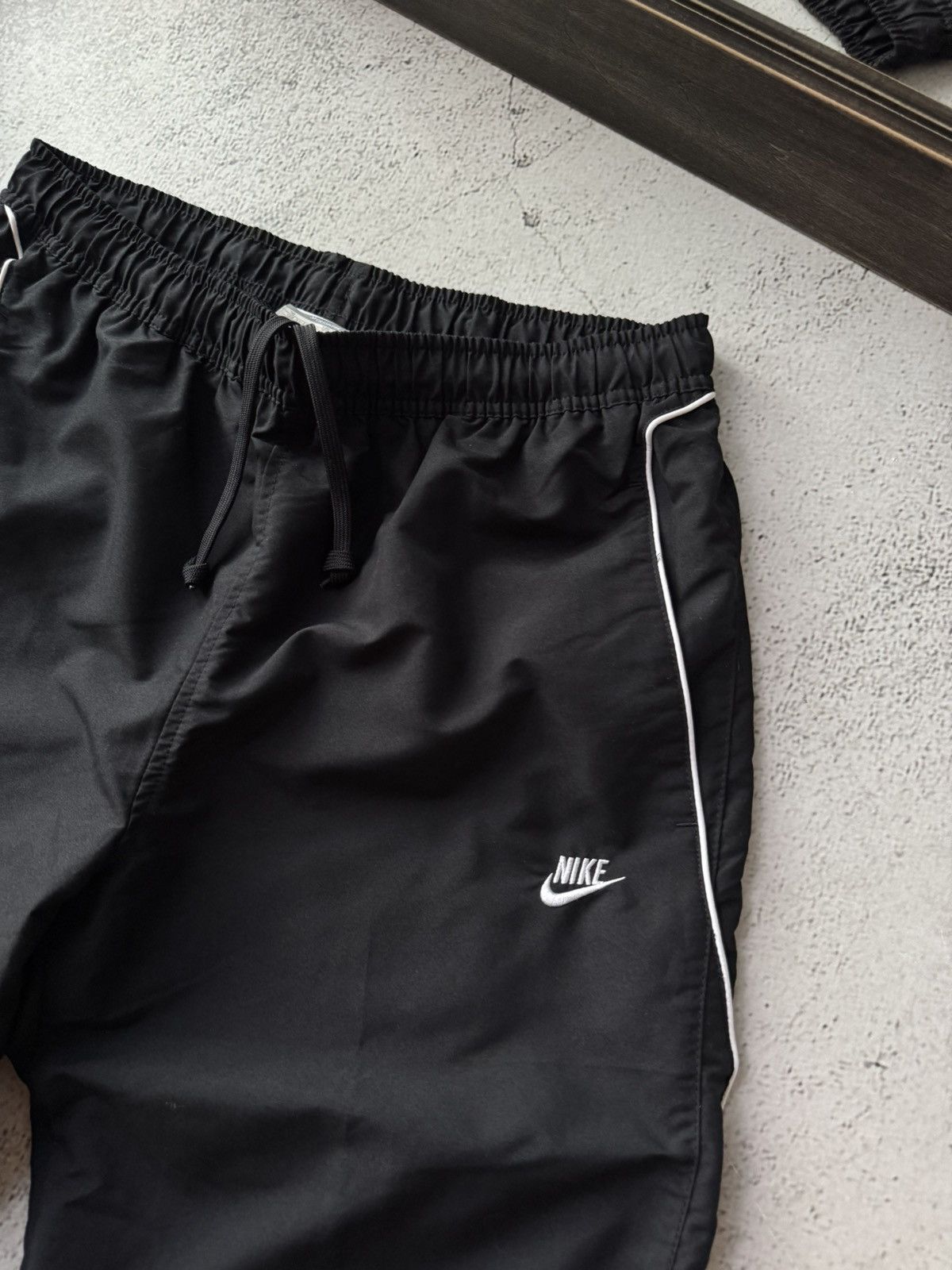 Nike Nike Vintage Drill UK Black Logo Nylon Pants Size US 32 / EU 48 - 6 Thumbnail