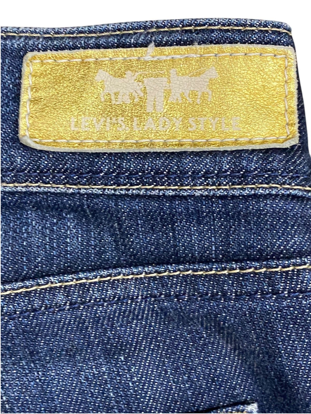 Levi's Levis Lady Style Flare Blue Wash Soft Jeans Size 32" / US 10 / IT 46 - 9 Thumbnail