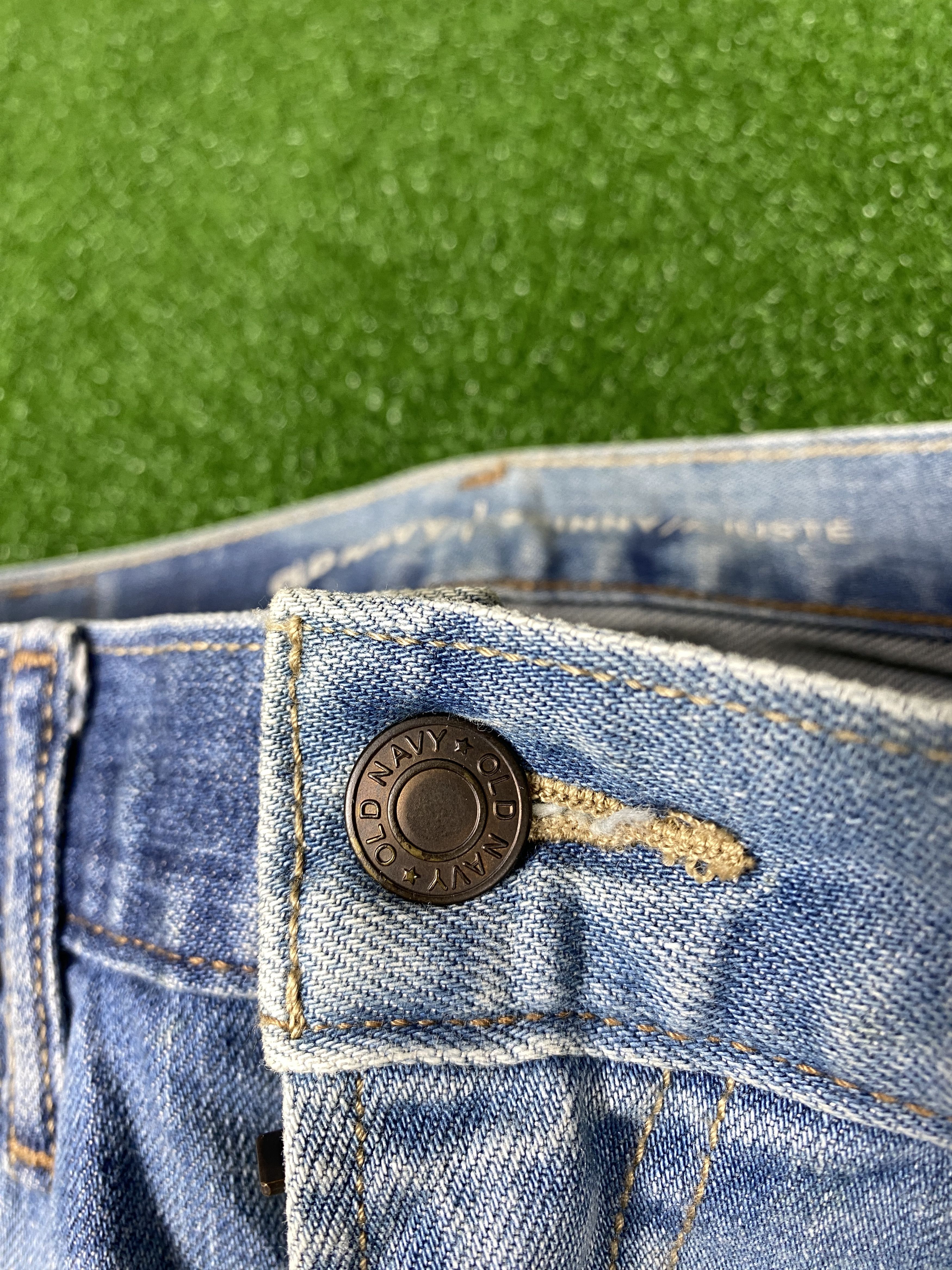 Old Navy Vintage Old Navy Distressed Mid Wash Jeans CP0037 Size US 31 - 3 Thumbnail