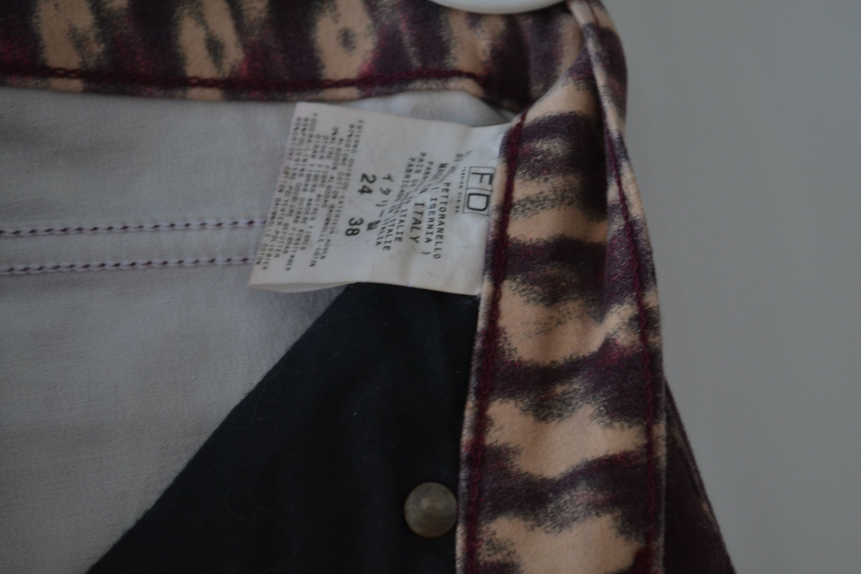 Roberto Cavalli Roberto Cavalli Jeans Abstract Printed Pants Vintage 2001 Size 26" / US 2 / IT 38 - 6 Thumbnail