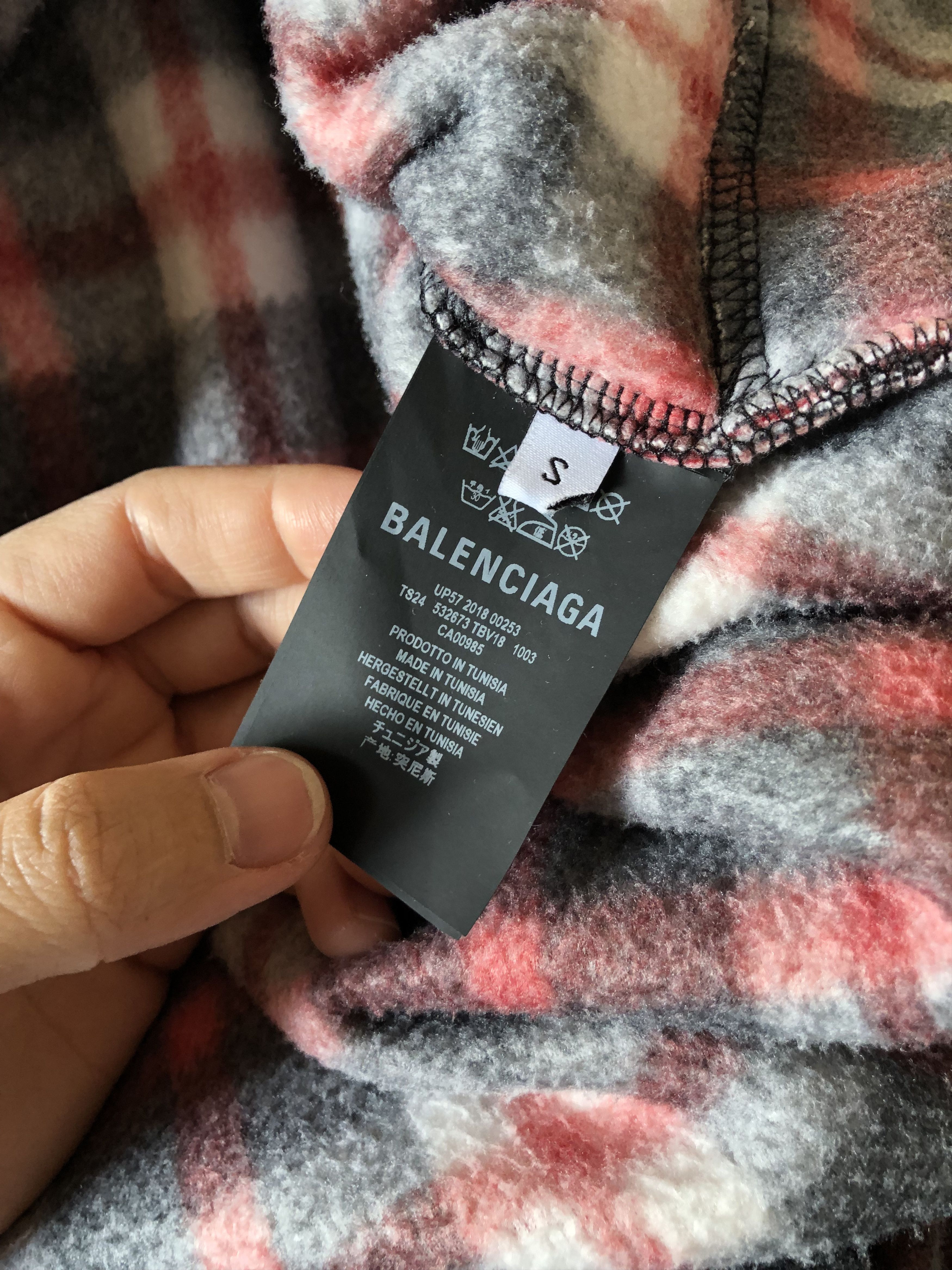 Balenciaga Balenciaga Cocoon Tartan Plaid Oversized Fleece Jacket Size US S / EU 44-46 / 1 - 6 Thumbnail