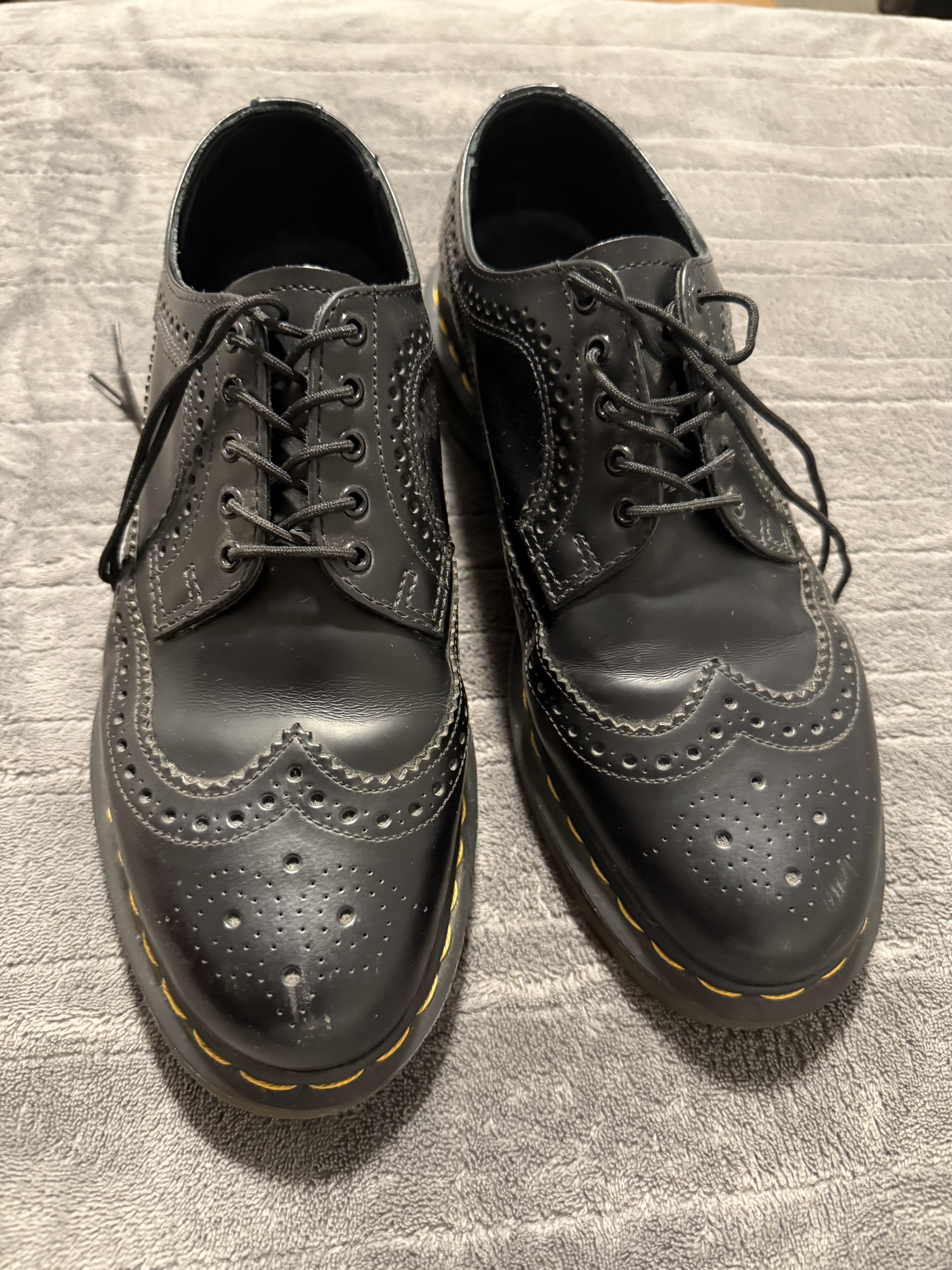 Dr. Martens Dr. Martens Yellow Stitch Smooth Leather Brogue Shoes Size US 9 / EU 42 - 7 Thumbnail