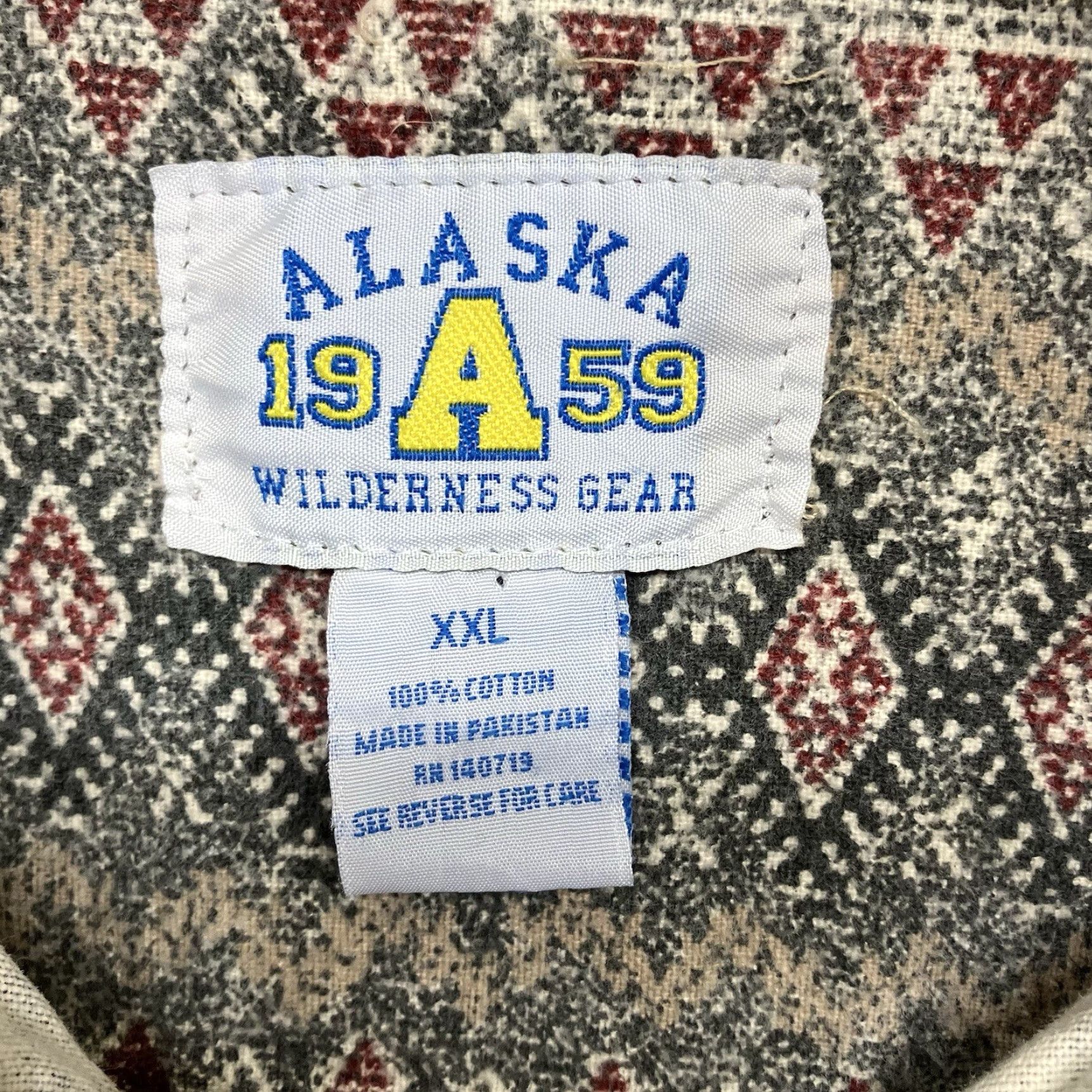 Gloverall VINTAGE Alaska Wilderness Gear Shirt Men's 2XL Flannel All Over Patter Fair Isle Long Sleeve Casual Workwear Western Cowboy 90s Size US XXL / EU 58 / 5 - 3 Thumbnail