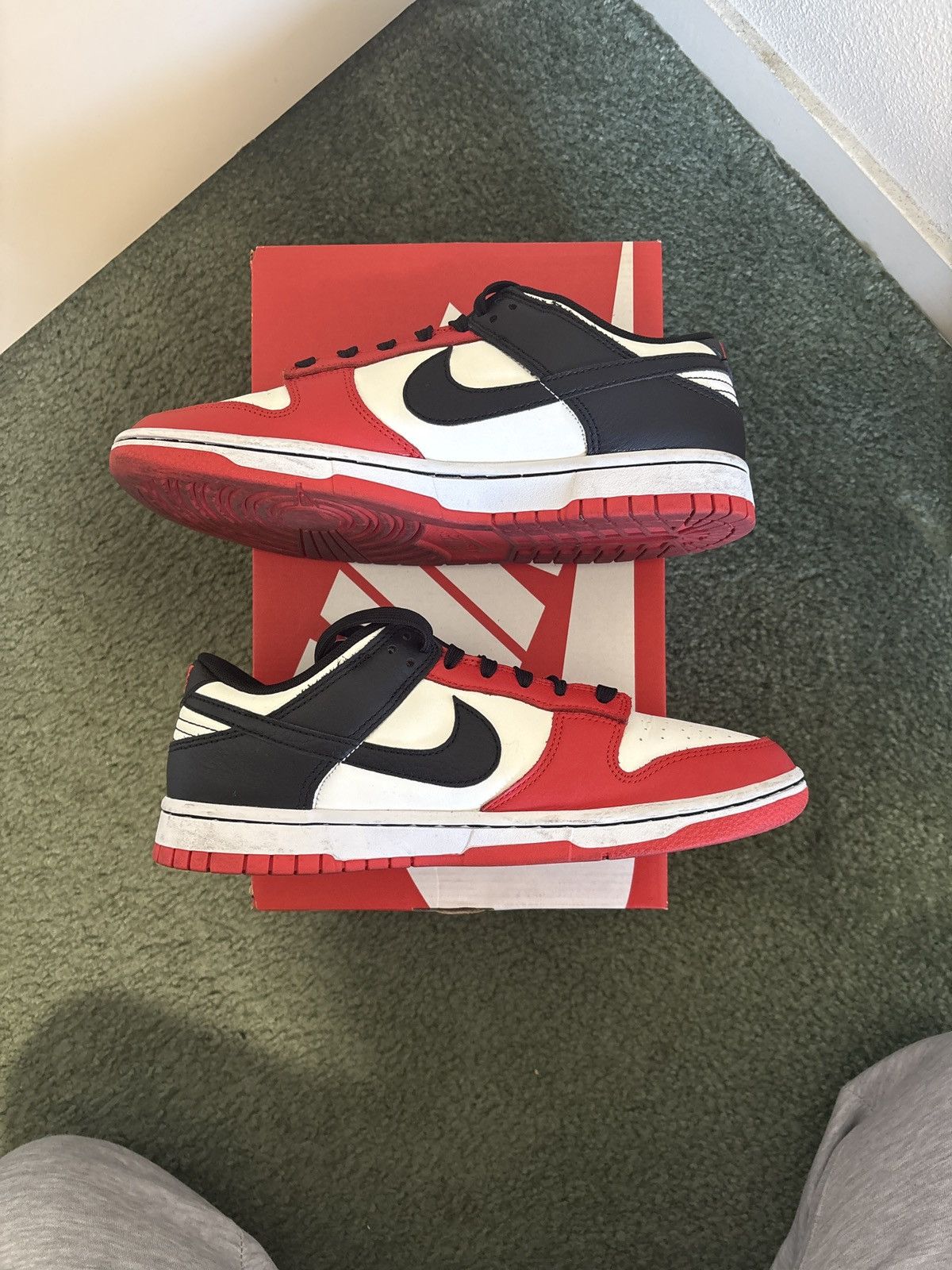 Nike Nike Dunk Low EMB X NBA 75th Anniversary Bulls Size 8.5 Size US 8.5 / EU 41-42 - 2 Thumbnail