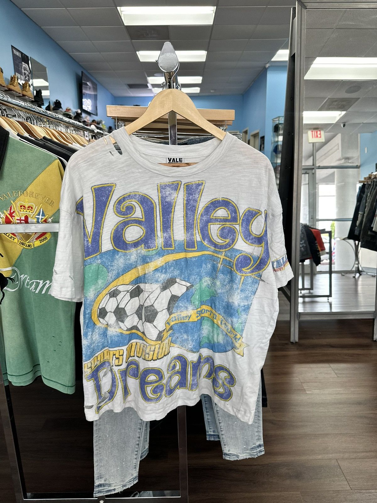 Vale Vale Forever Futball Tee Size US M / EU 48-50 / 2 - 1 Thumbnail