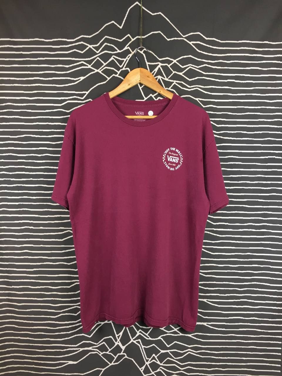 Vans Vtg Vans Off The Wall Logo Skateboards Tee Size US L / EU 52-54 / 3 - 4 Thumbnail