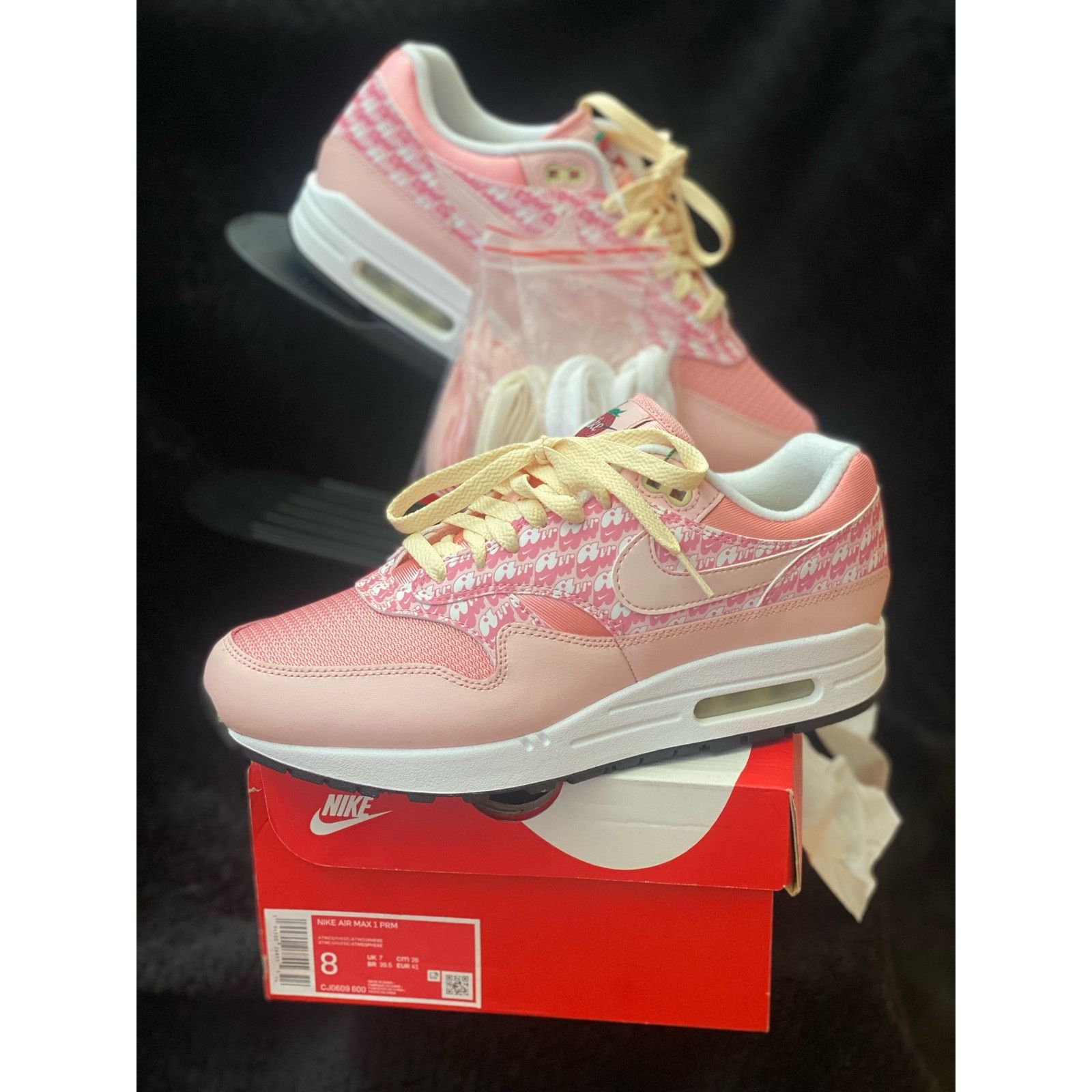 Nike Nike Air Max 1 PRM Strawberry Lemonade sz m8 w9.5 Size US 8 / EU 41 - 8 Thumbnail