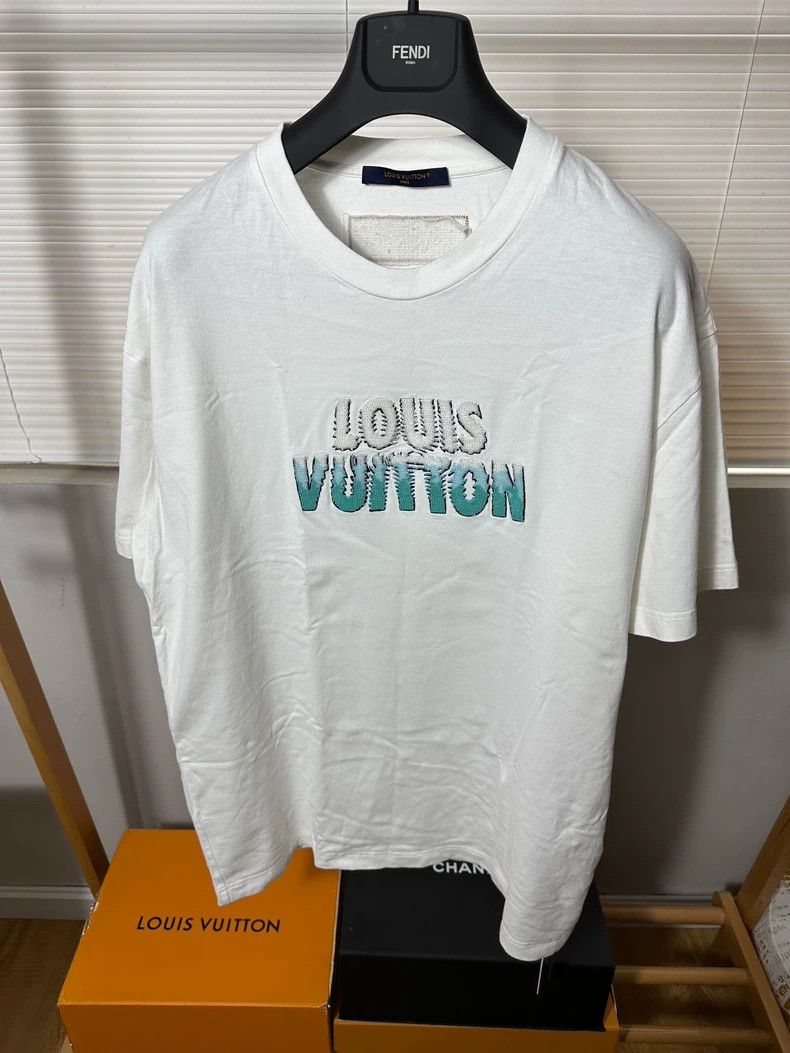 Louis Vuitton Louis Vuitton SS23 Beaded Alphabet Embroidered T-Shirt 2503 Size US L / EU 52-54 / 3 - 1 Thumbnail