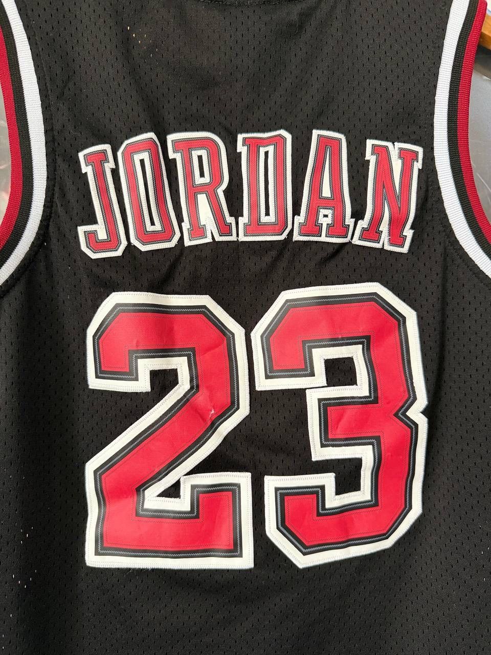 Jordan Brand Nike Jordan 23 Vintage NBA Chicago Bulls Basketball Jersey Size US S / EU 44-46 / 1 - 9 Thumbnail