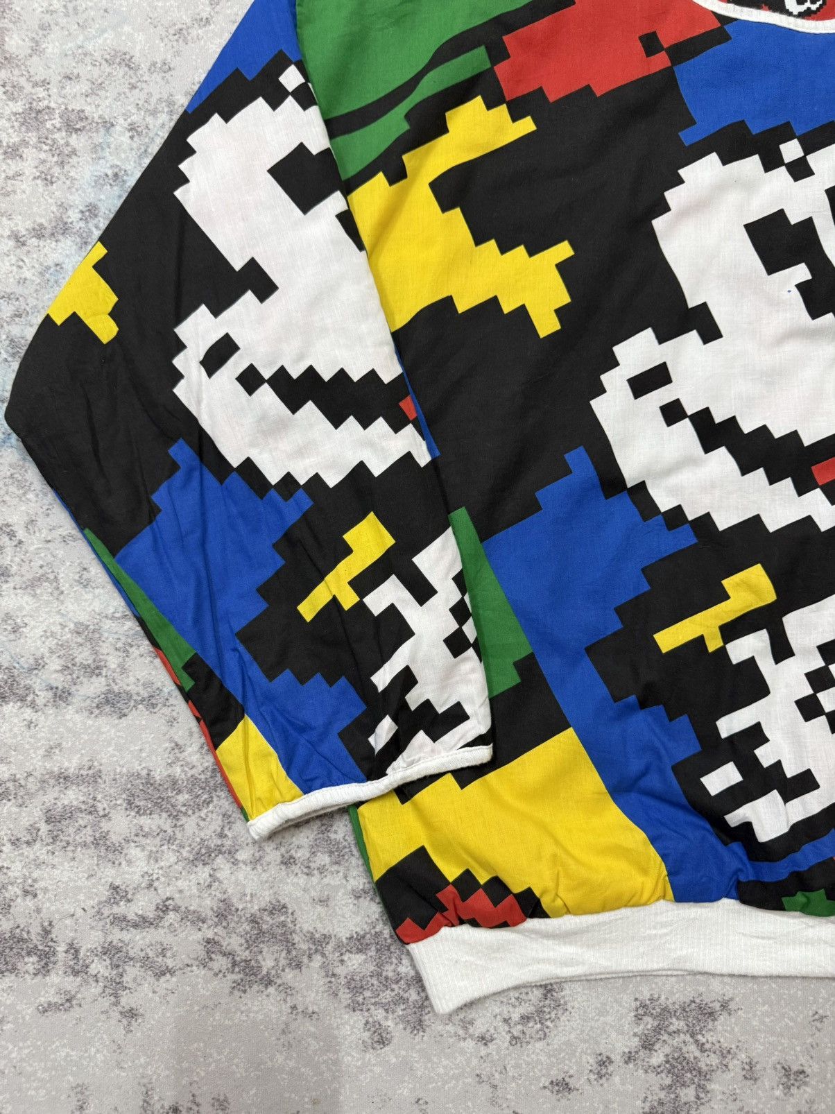 Mickey Mouse Vintage 90s Mickey Mouse Alloverprint Riversible Sweatshirt Size US XL / EU 56 / 4 - 4 Thumbnail