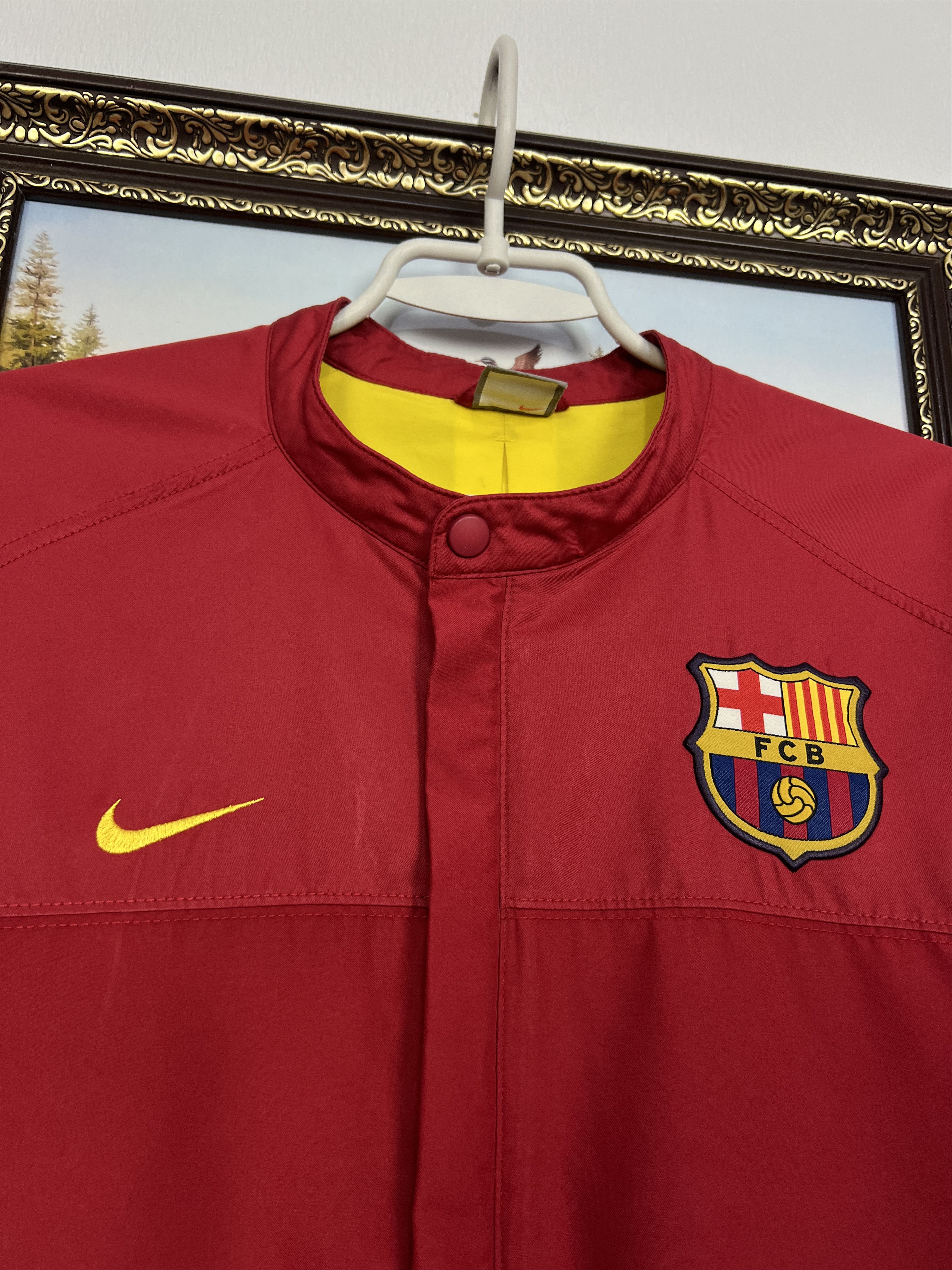 Nike Vintage Nike FC Barcelona Football Jacket Soccer Bomber Zip Size US M / EU 48-50 / 2 - 3 Thumbnail