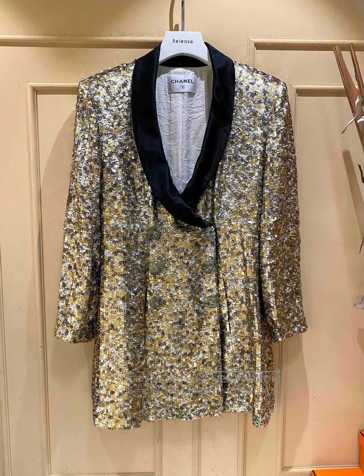 Chanel Chanel 17a Metropolitan Gold Sequin Green Collar Double-br Size M / US 6-8 / IT 42-44 - 1 Thumbnail