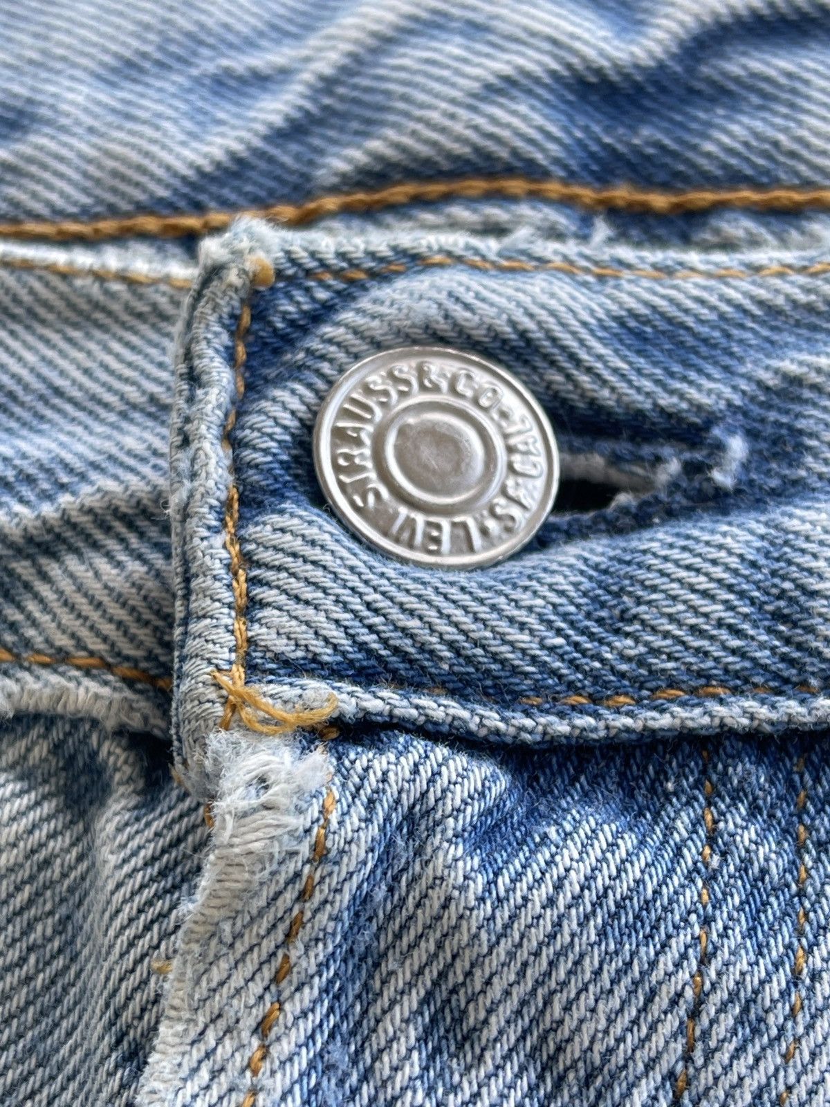 Levi's Vintage Clothing Vintage Levis Deconstructed Distressed Skirt Frayed Hem Size 31" - 11 Thumbnail